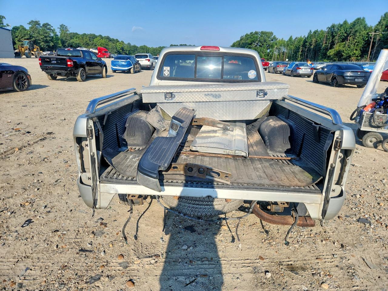 2002 Toyota Tacoma Base Серебряный vin: 5TEVL52N82Z139427
