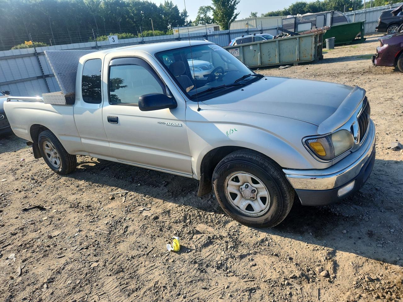 2002 Toyota Tacoma Base Серебряный vin: 5TEVL52N82Z139427