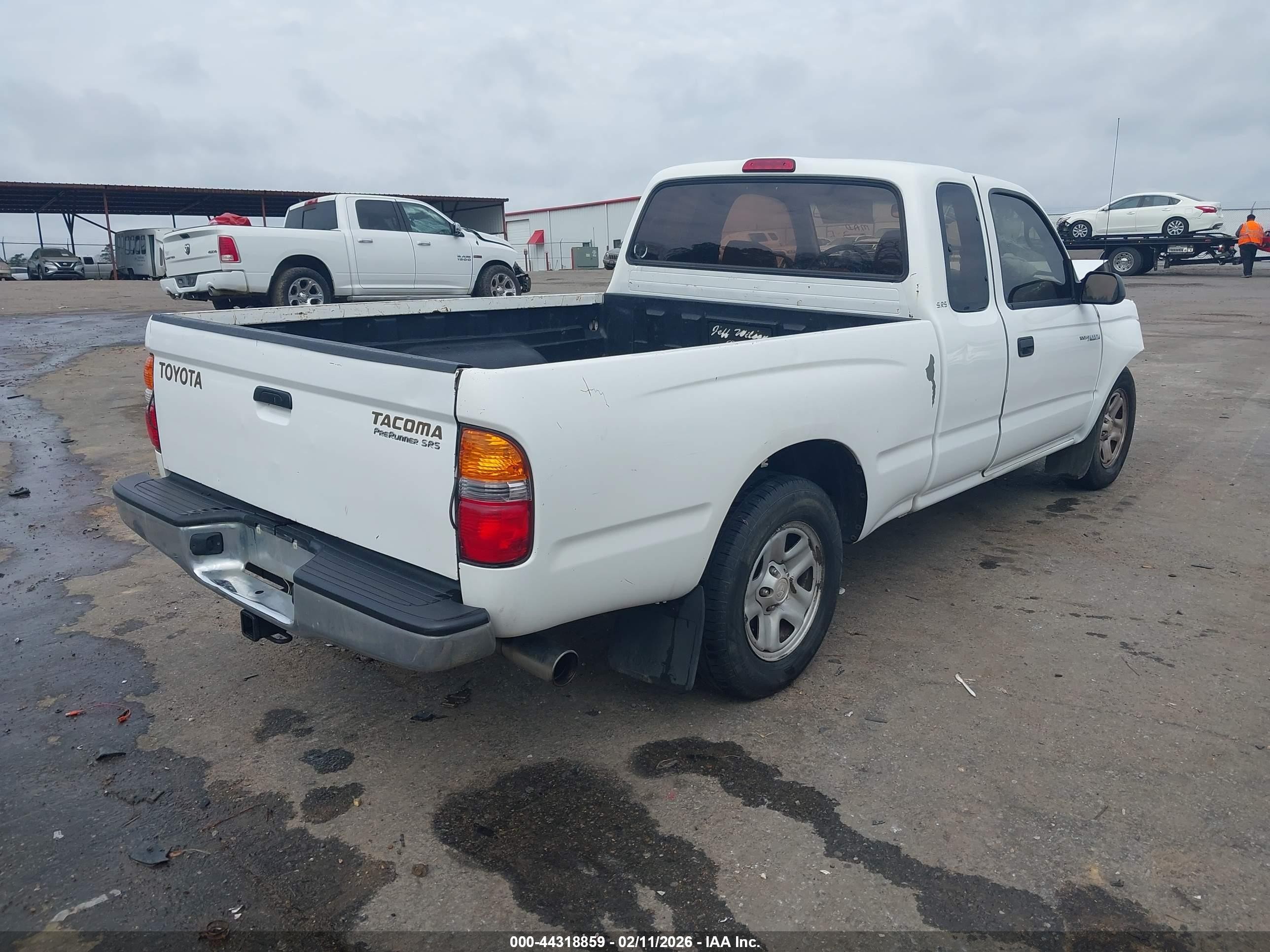 2004 Toyota Tacoma   White vin: 5TEVL52N84Z337220