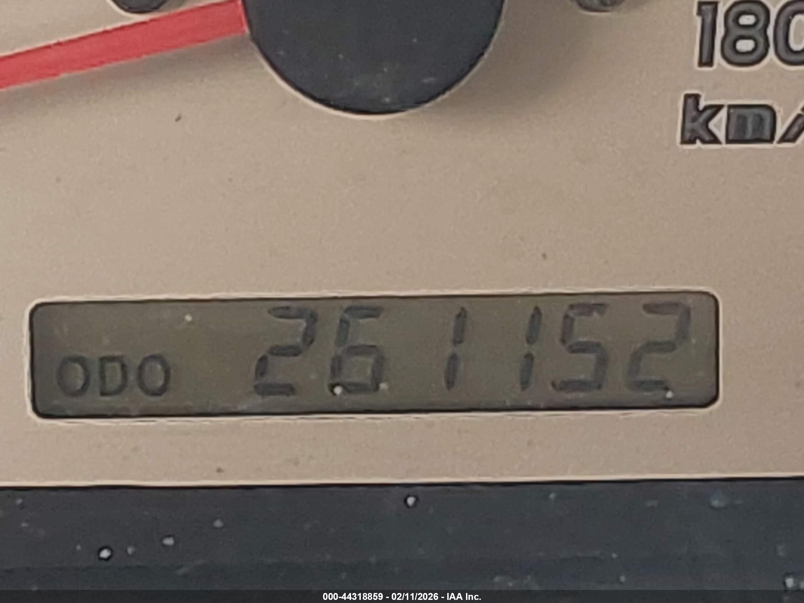 2004 Toyota Tacoma   White vin: 5TEVL52N84Z337220