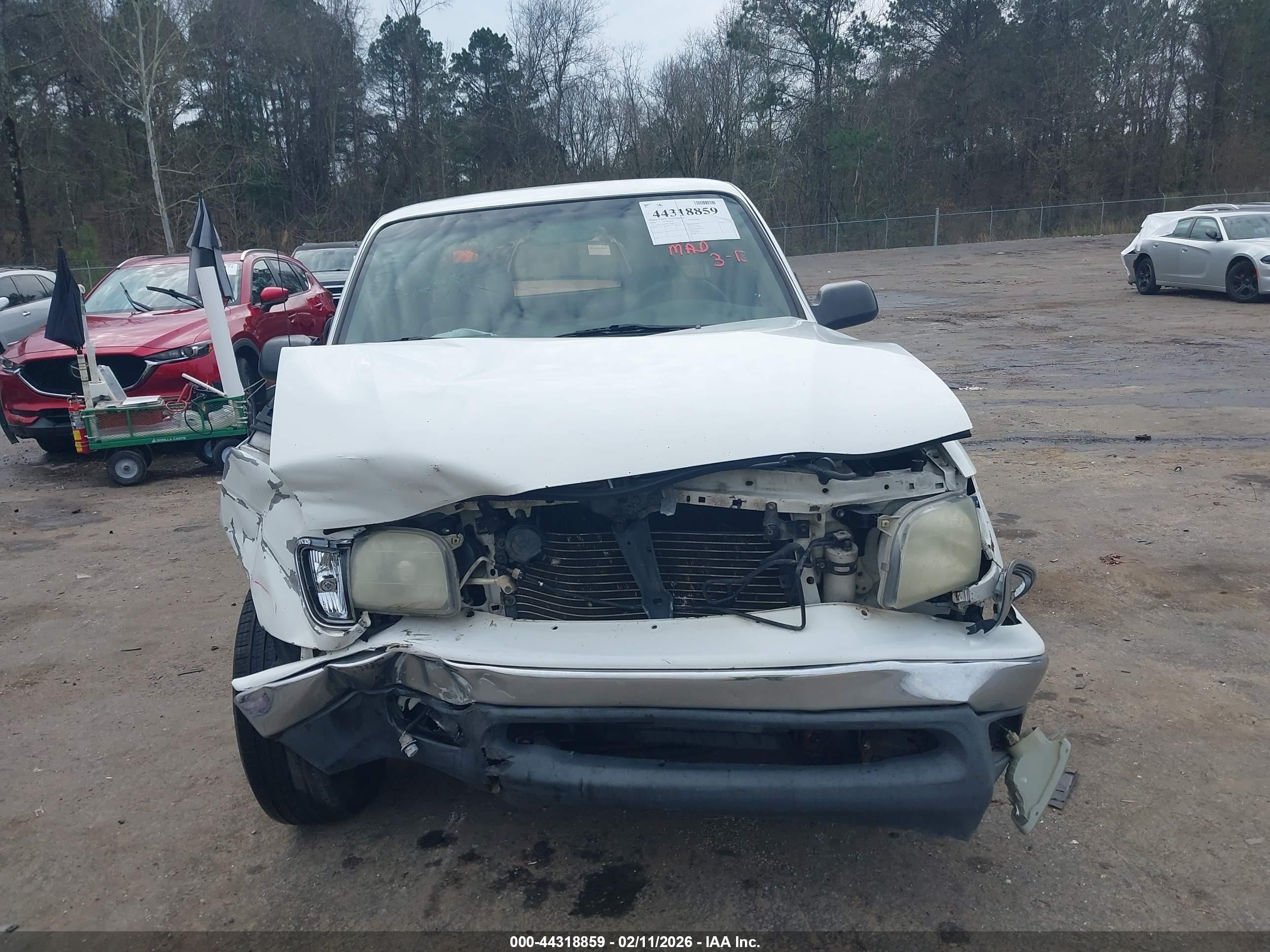2004 Toyota Tacoma   White vin: 5TEVL52N84Z337220