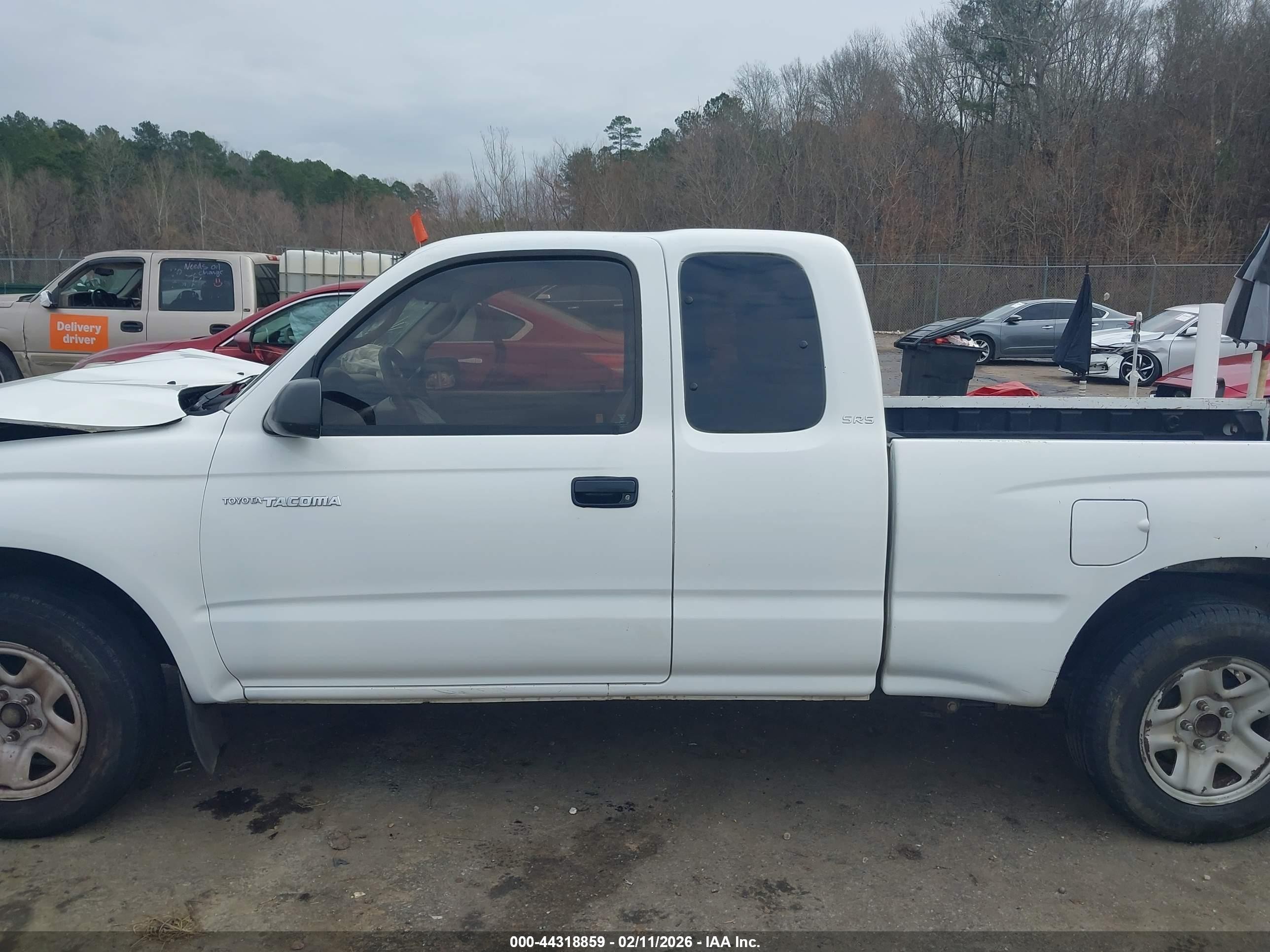 2004 Toyota Tacoma   White vin: 5TEVL52N84Z337220