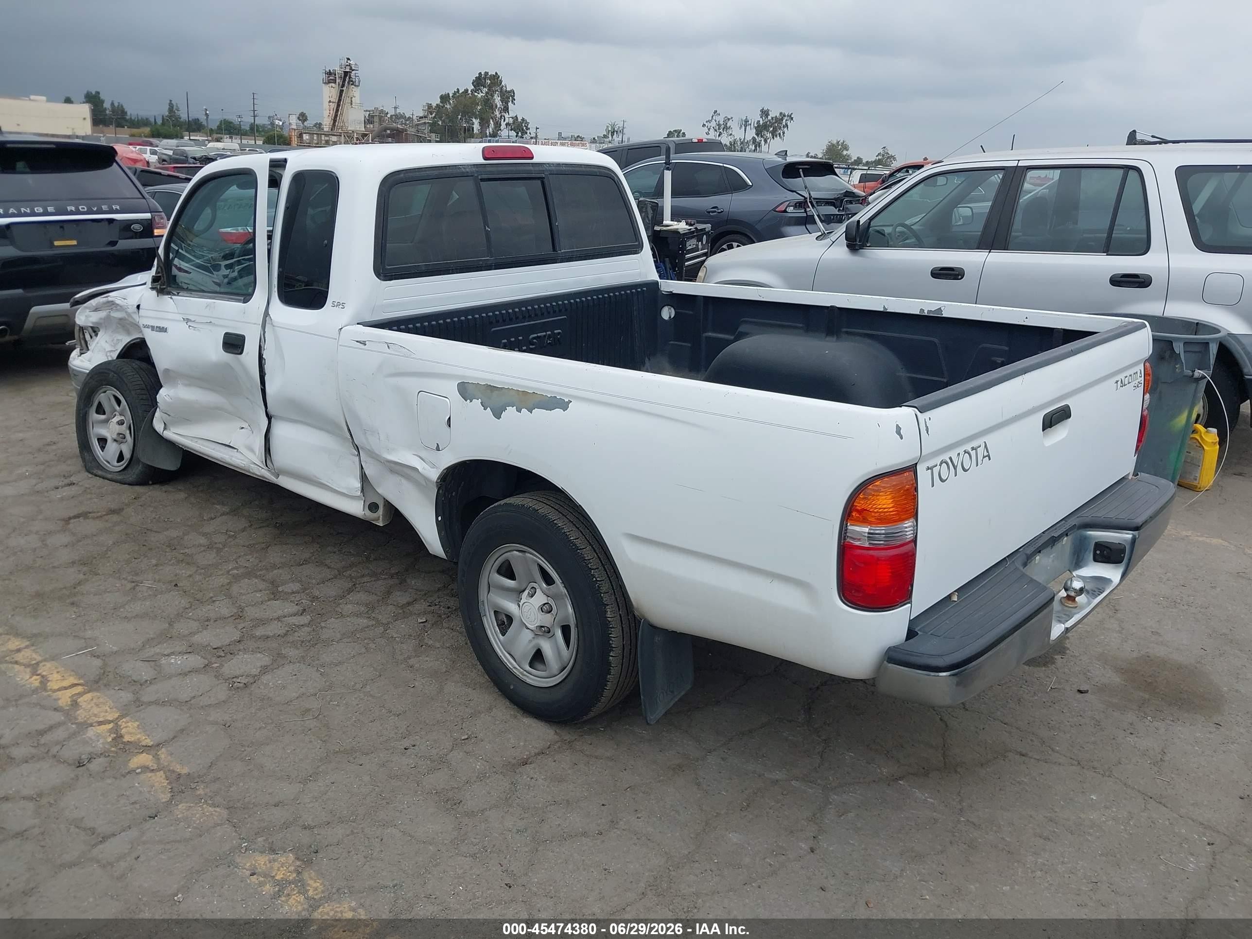 2002 Toyota Tacoma   White vin: 5TEVL52N92Z017272