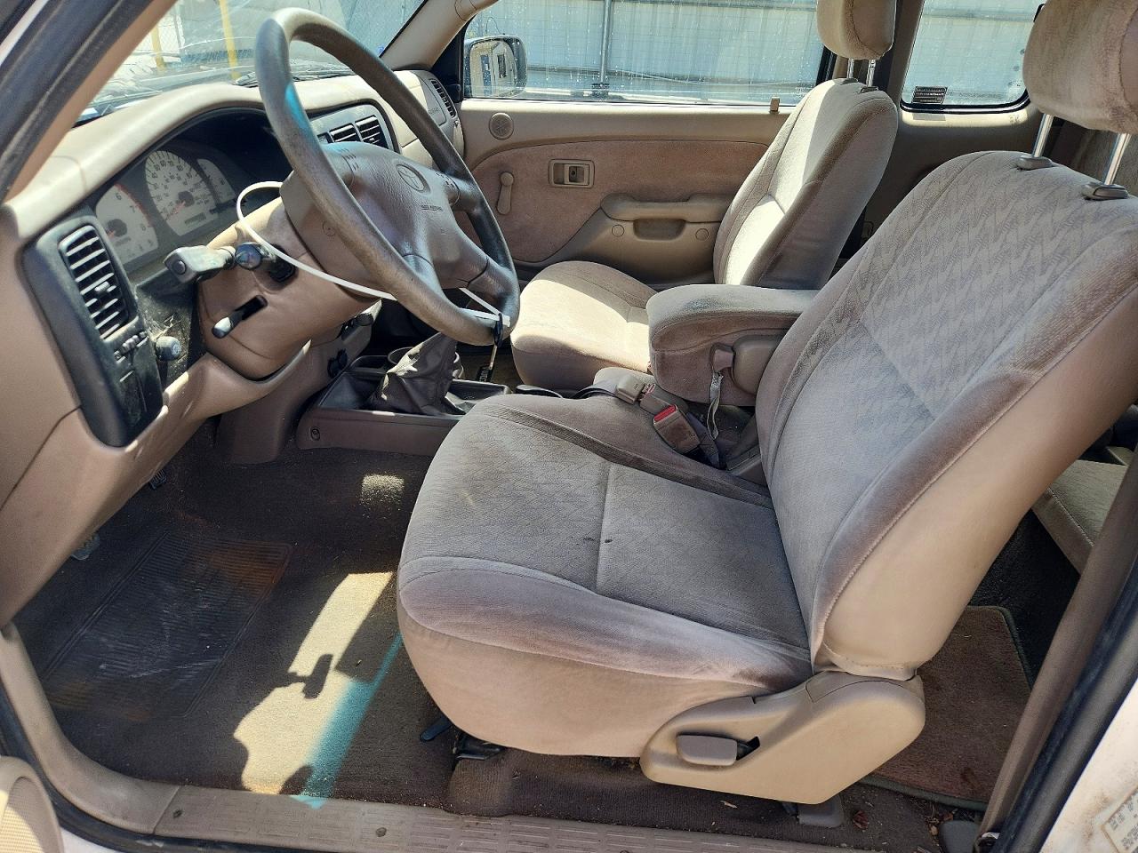 2001 Toyota Tacoma Base Белый vin: 5TEVL52NX1Z805105