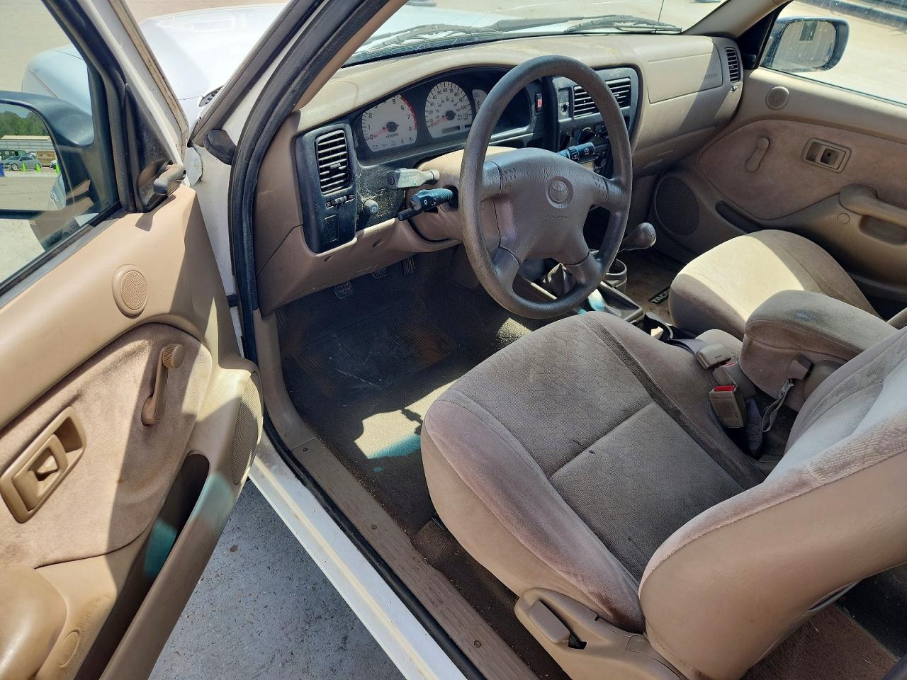 2001 Toyota Tacoma Base Белый vin: 5TEVL52NX1Z805105