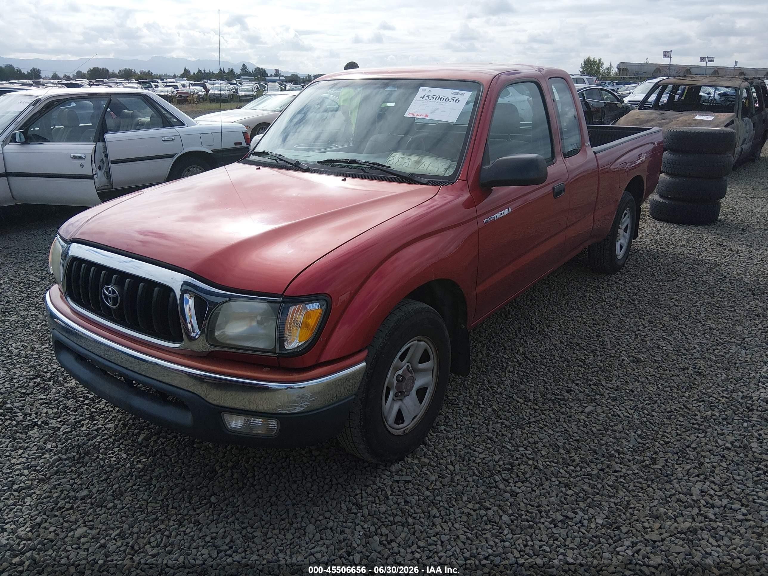 2001 Toyota Tacoma   Red vin: 5TEVL52NX1Z837326