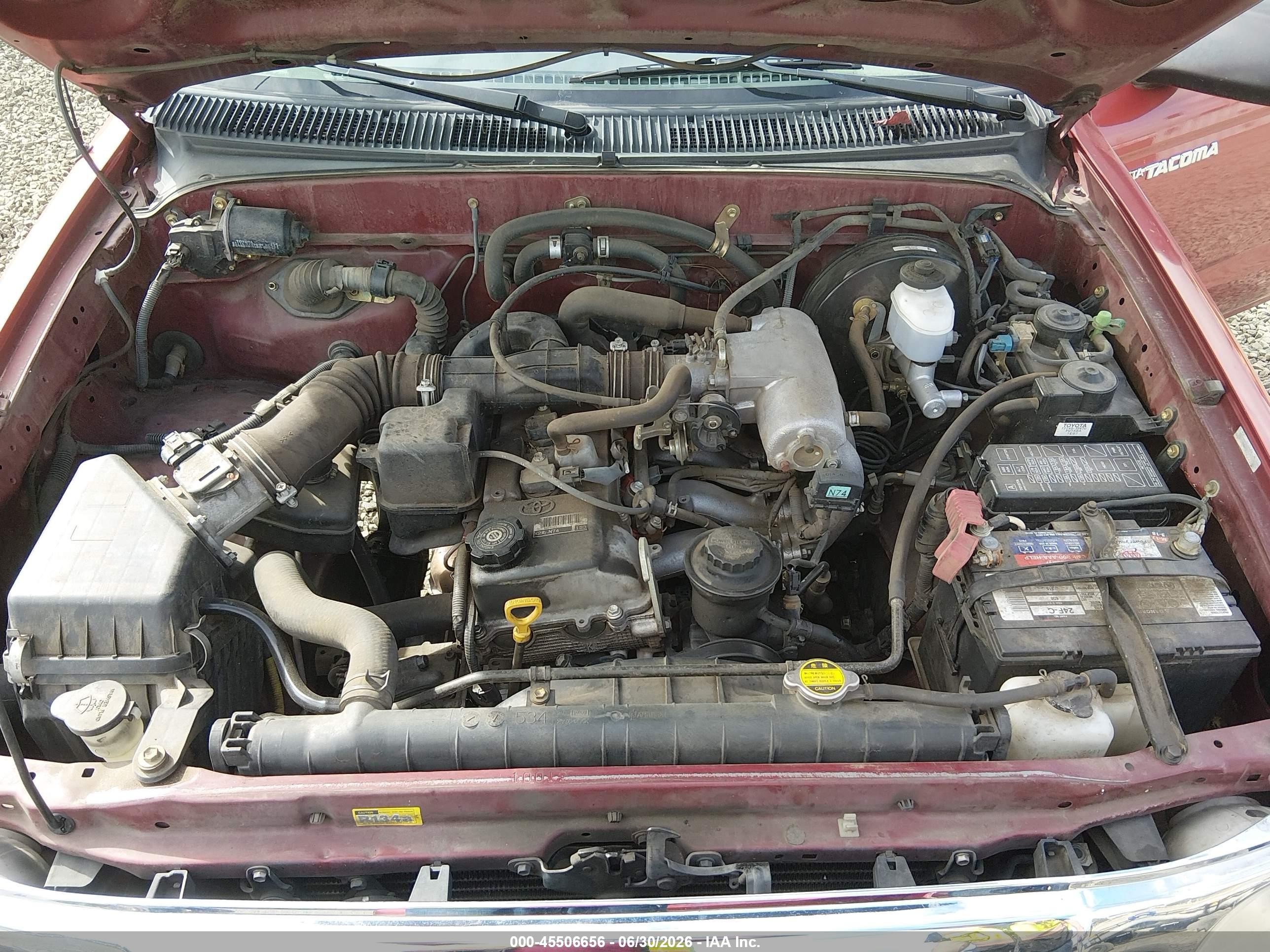 2001 Toyota Tacoma   Red vin: 5TEVL52NX1Z837326