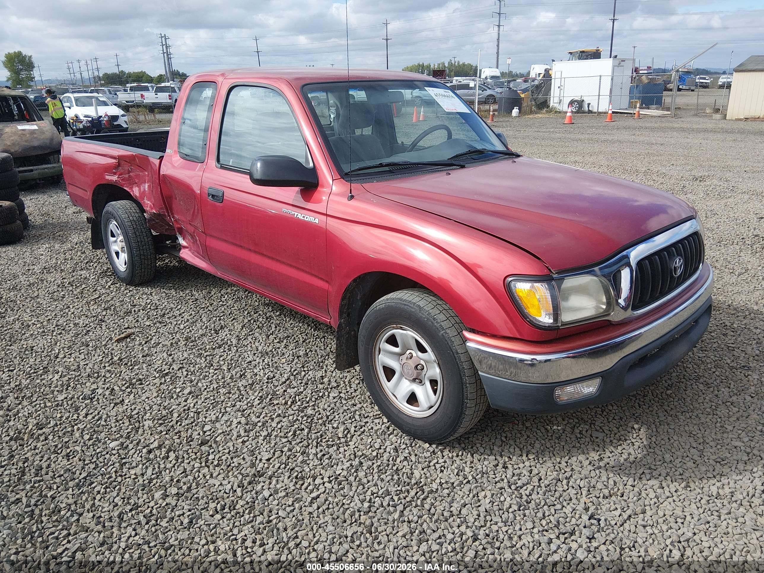 2001 Toyota Tacoma   Red vin: 5TEVL52NX1Z837326