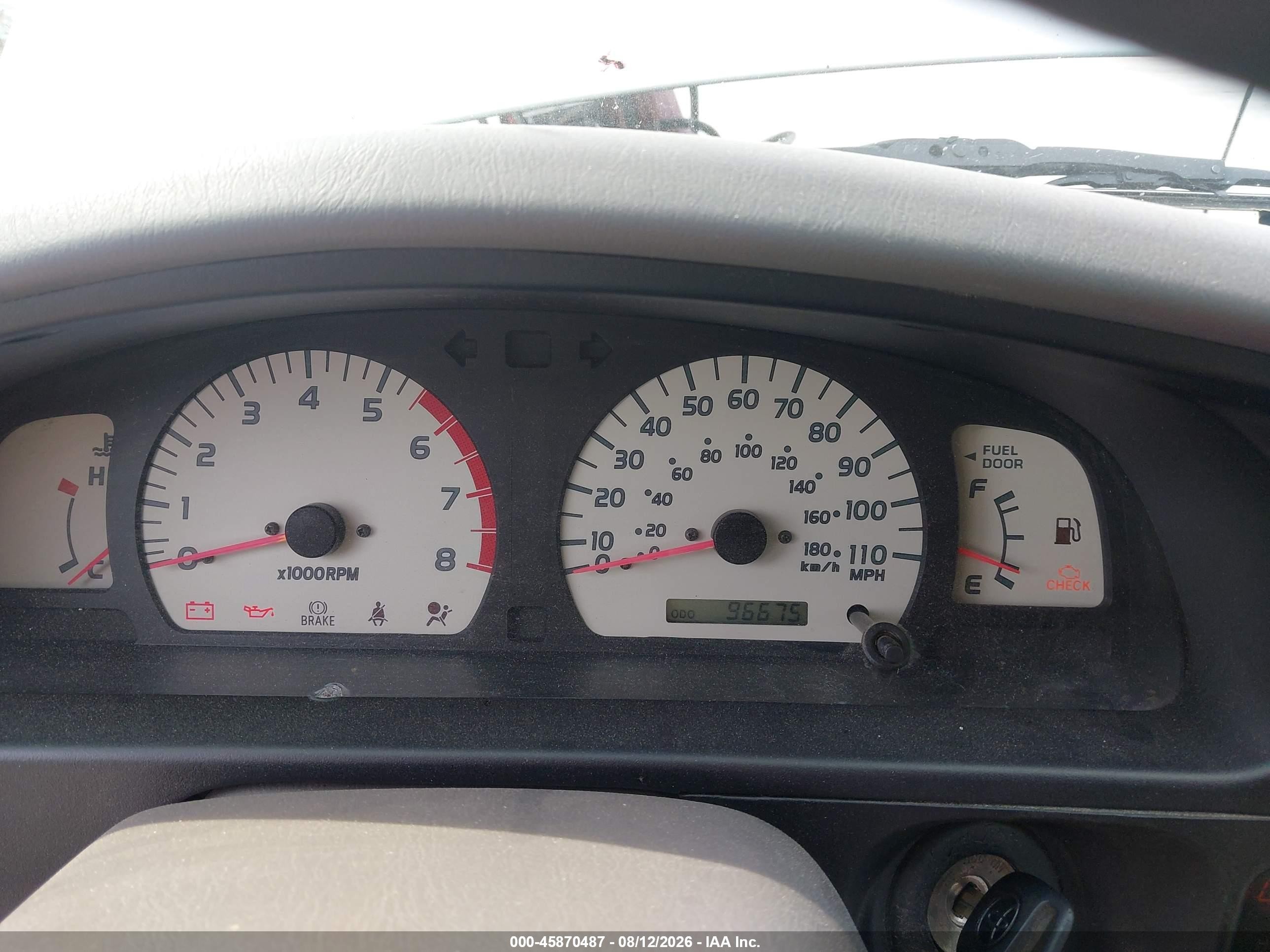 2004 Toyota Tacoma   Серебряный vin: 5TEVL52NX4Z367304