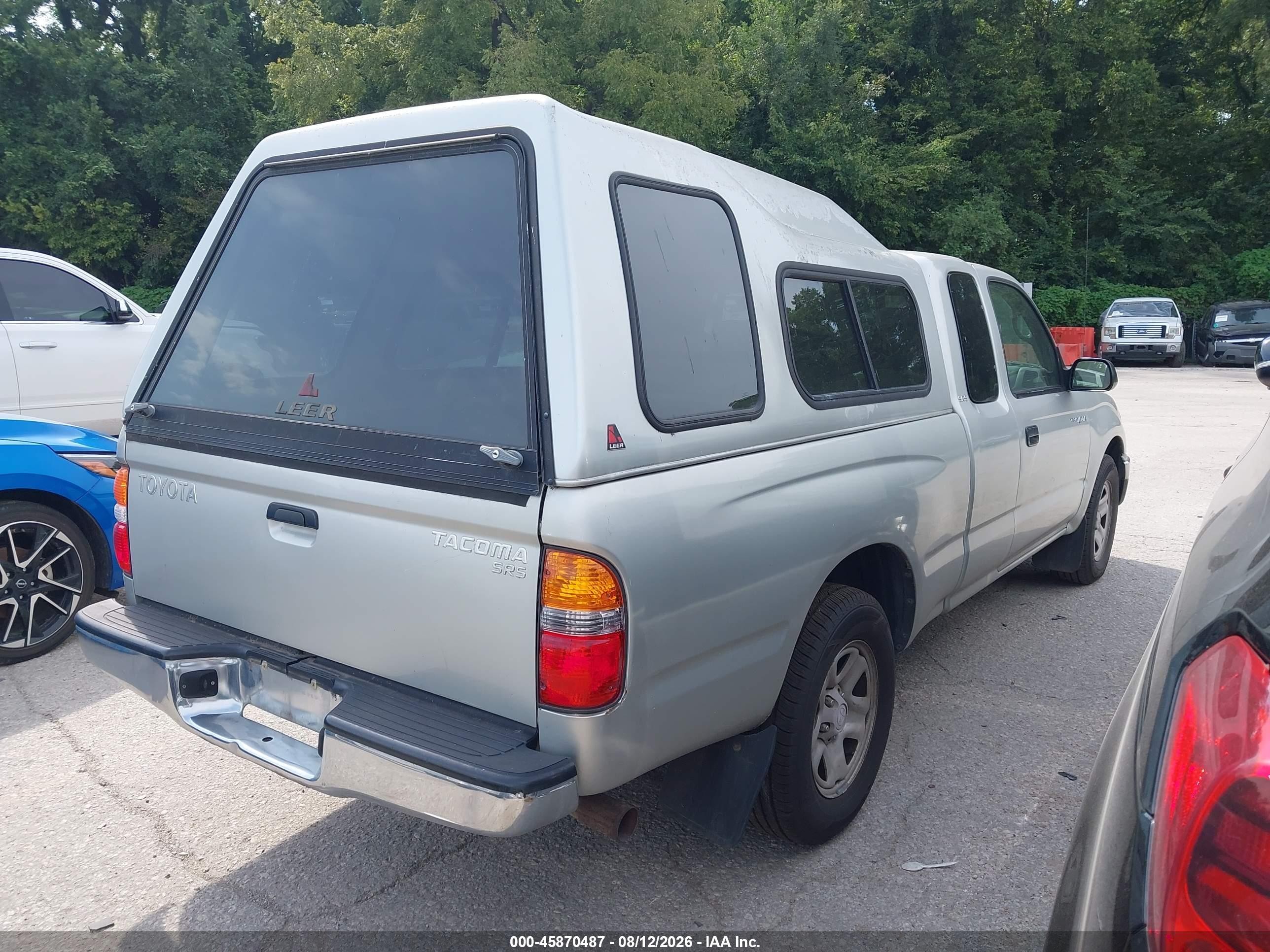 2004 Toyota Tacoma   Серебряный vin: 5TEVL52NX4Z367304