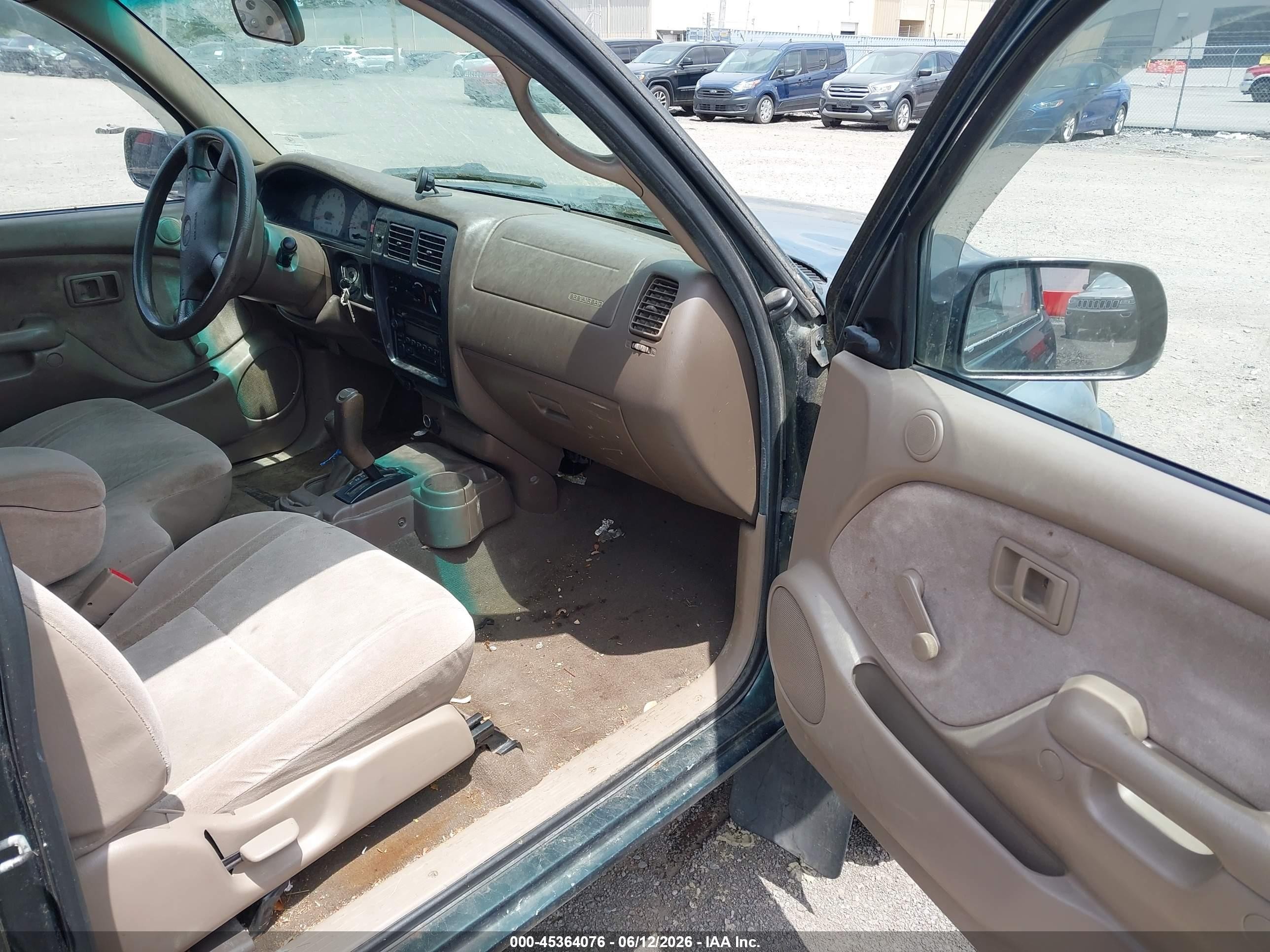 2001 Toyota Tacoma   Green vin: 5TEWM72N01Z772936