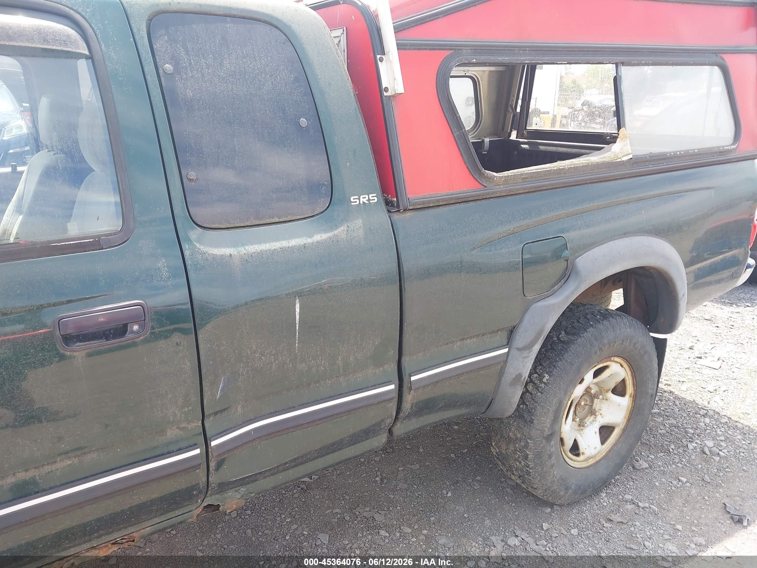 2001 Toyota Tacoma   Green vin: 5TEWM72N01Z772936