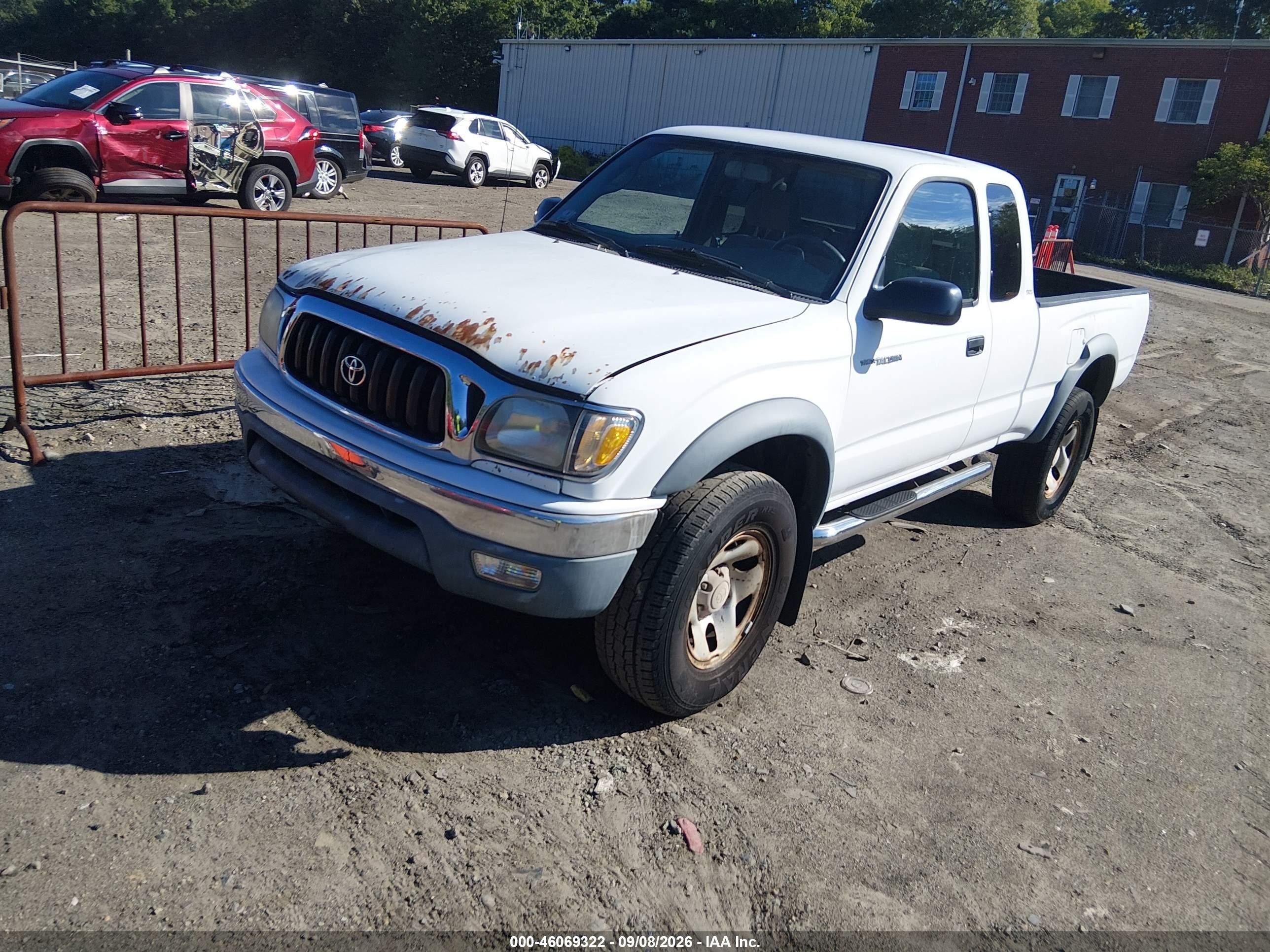2002 Toyota Tacoma   White vin: 5TEWM72N12Z054734