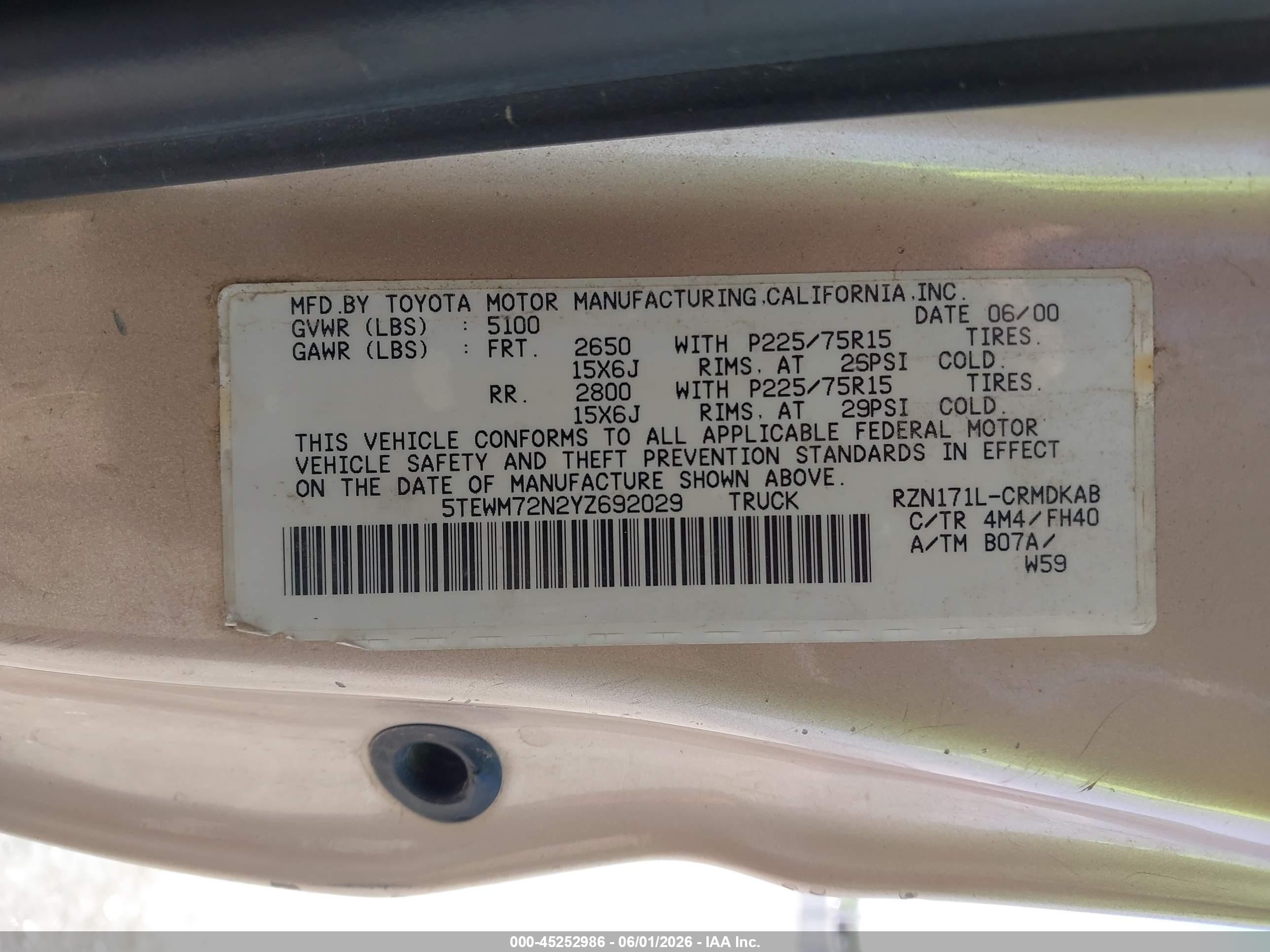2000 Toyota Tacoma   Gold vin: 5TEWM72N2YZ692029