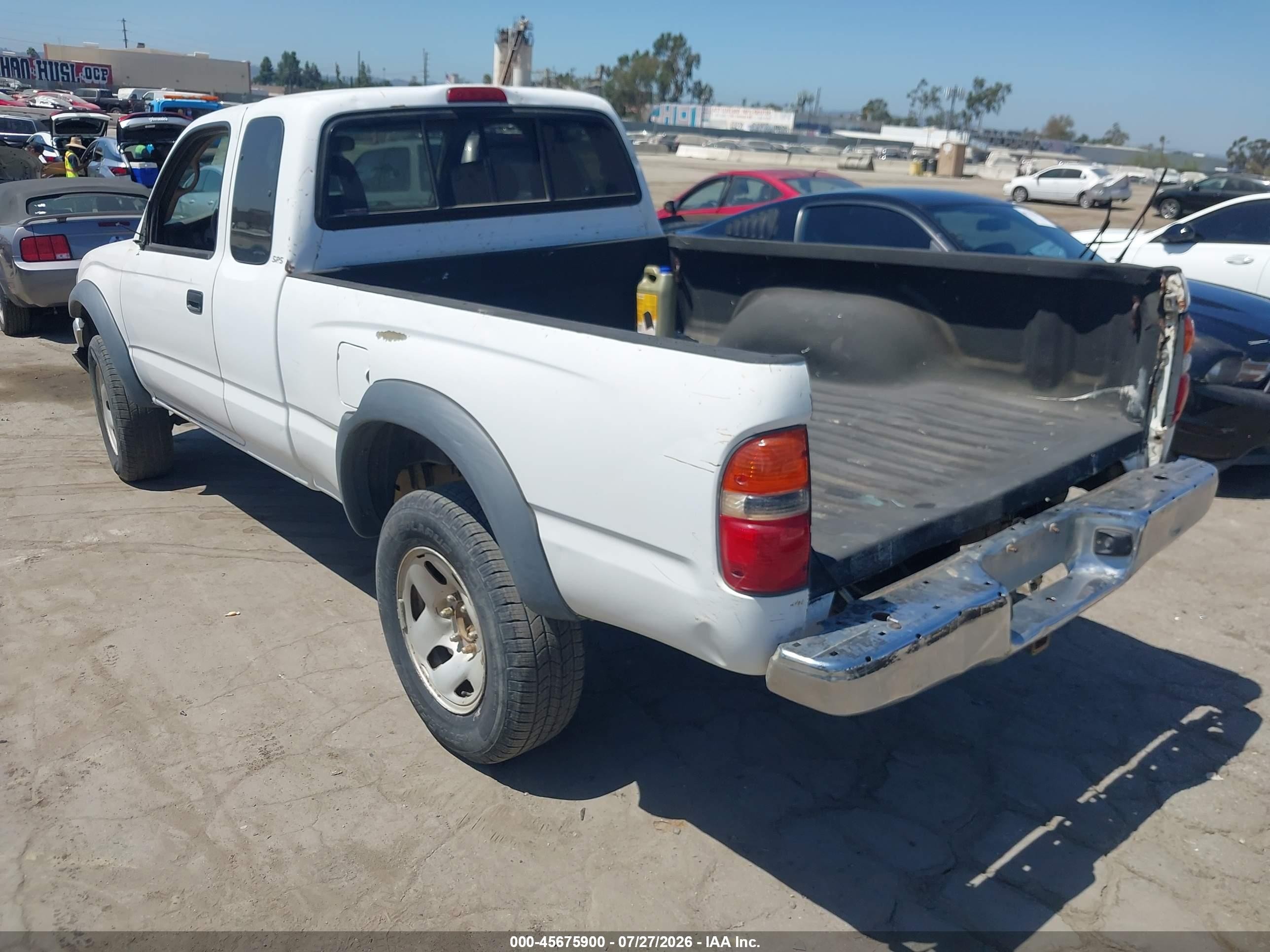 2002 Toyota Tacoma   White vin: 5TEWM72N32Z080266