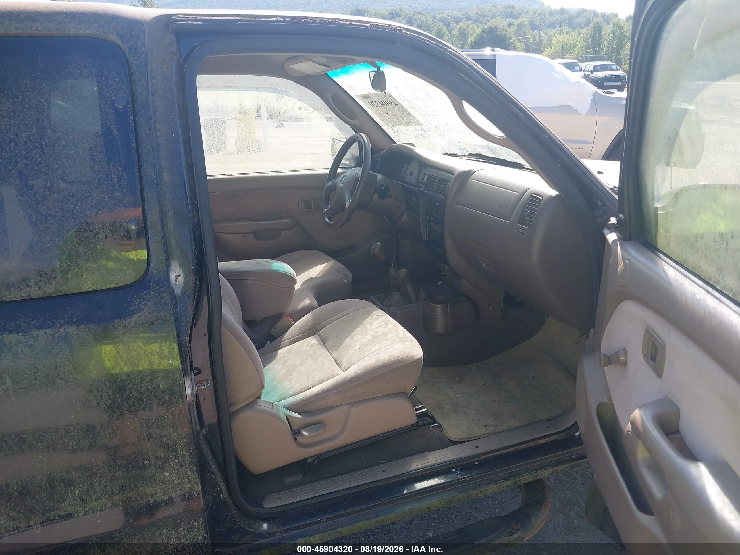 2003 Toyota Tacoma   Black vin: 5TEWM72N33Z148177