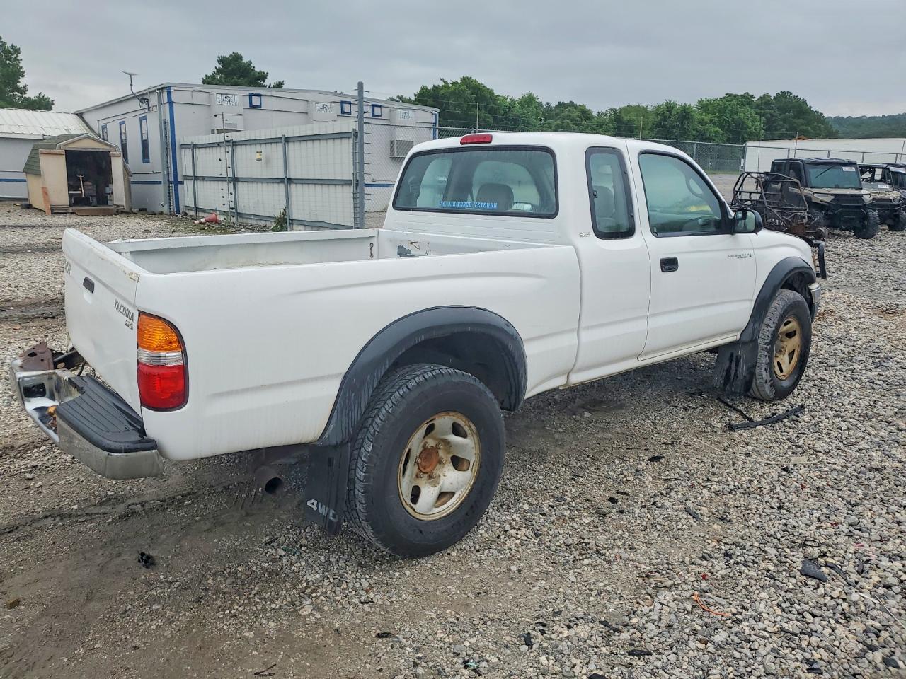 2001 Toyota Tacoma Xtracab White vin: 5TEWM72N41Z868178