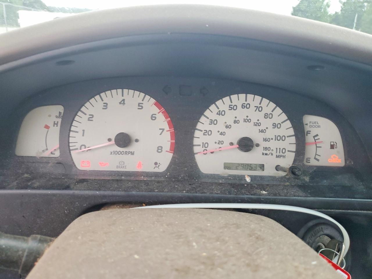 2001 Toyota Tacoma Xtracab White vin: 5TEWM72N41Z868178