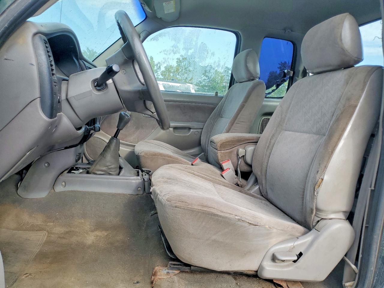 2004 Toyota Tacoma Base Gray vin: 5TEWM72N44Z358403