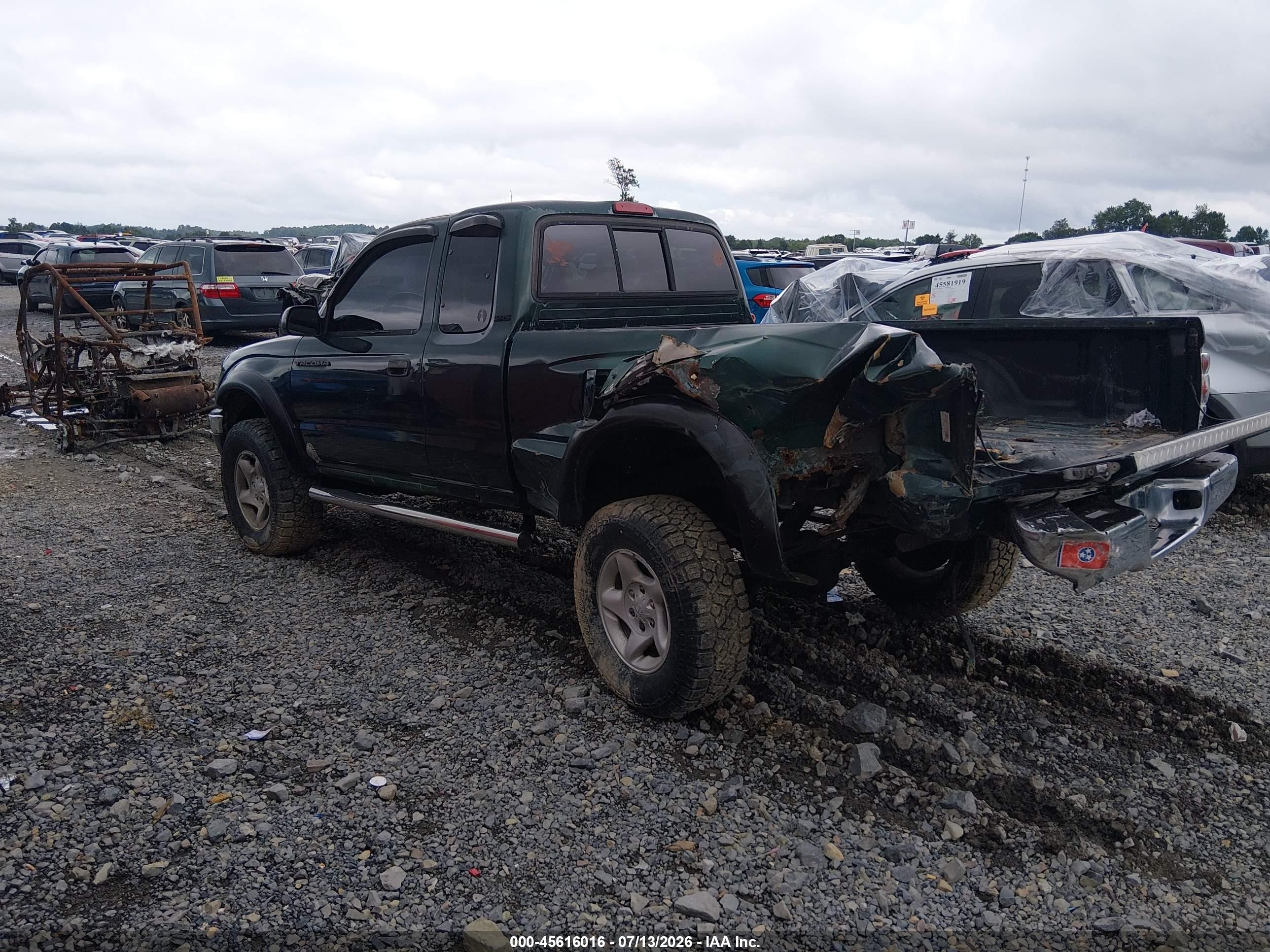 2001 Toyota Tacoma   Green vin: 5TEWM72N61Z793791