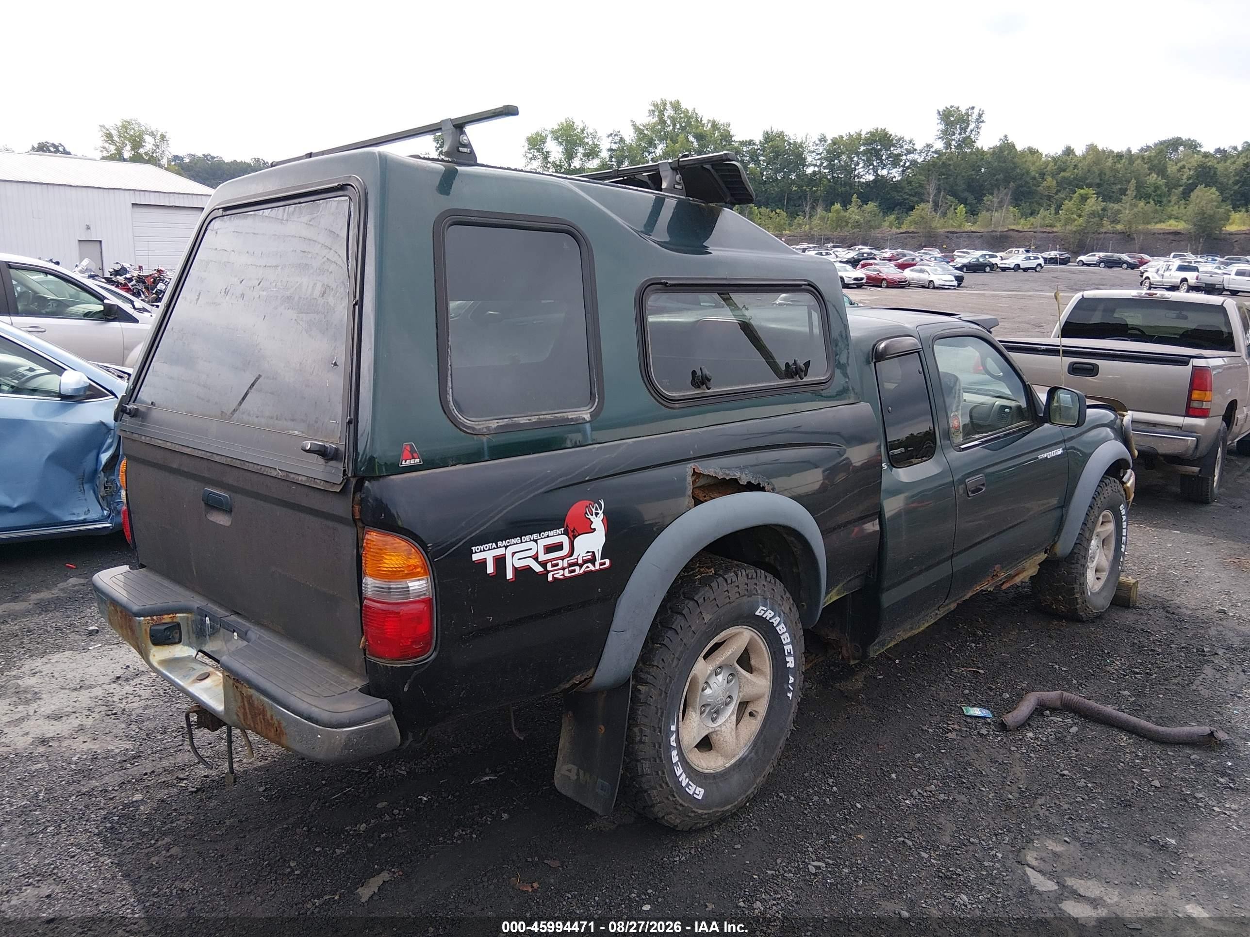 2001 Toyota Tacoma   Зеленый vin: 5TEWM72N61Z803042