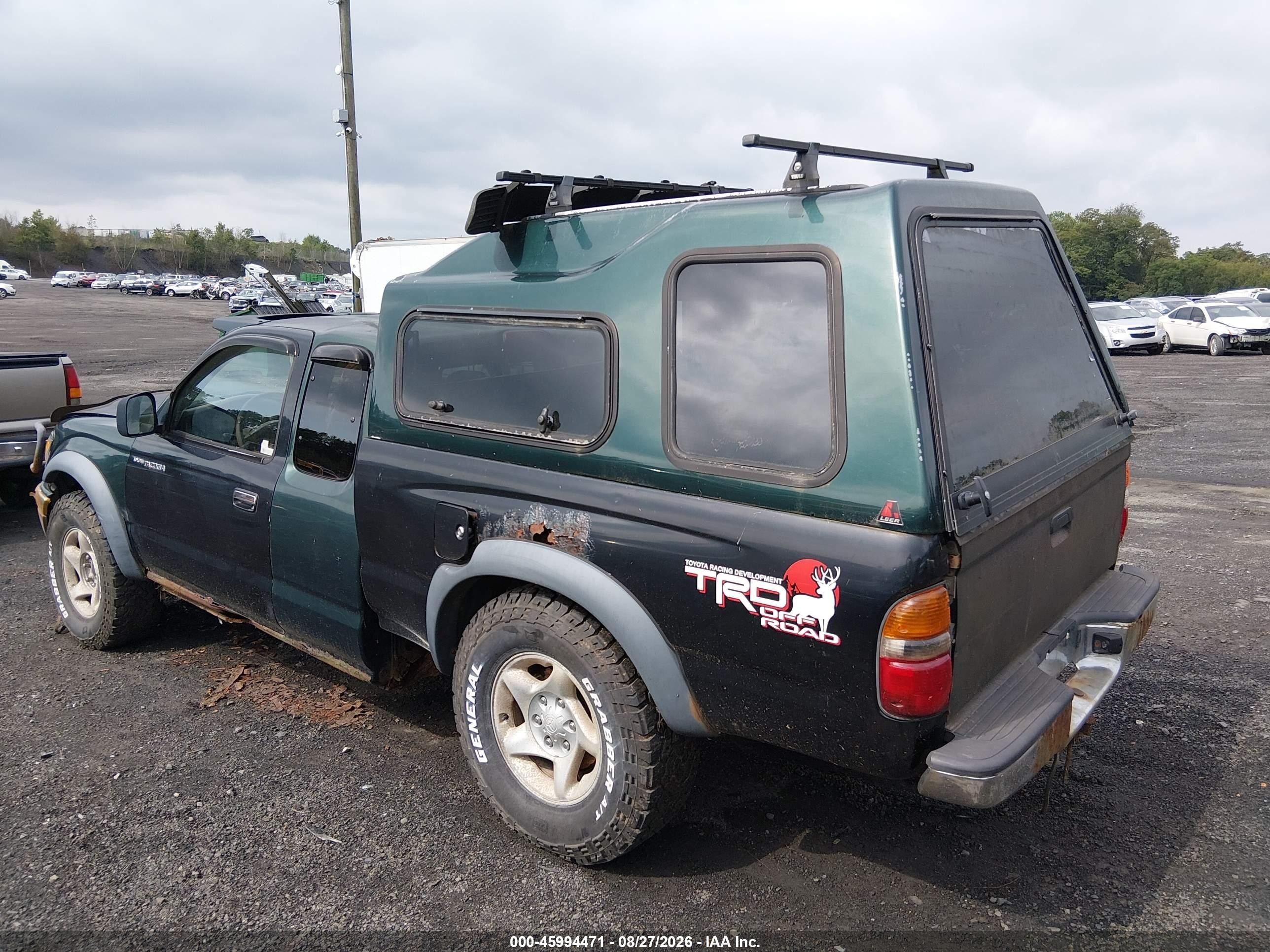 2001 Toyota Tacoma   Зеленый vin: 5TEWM72N61Z803042