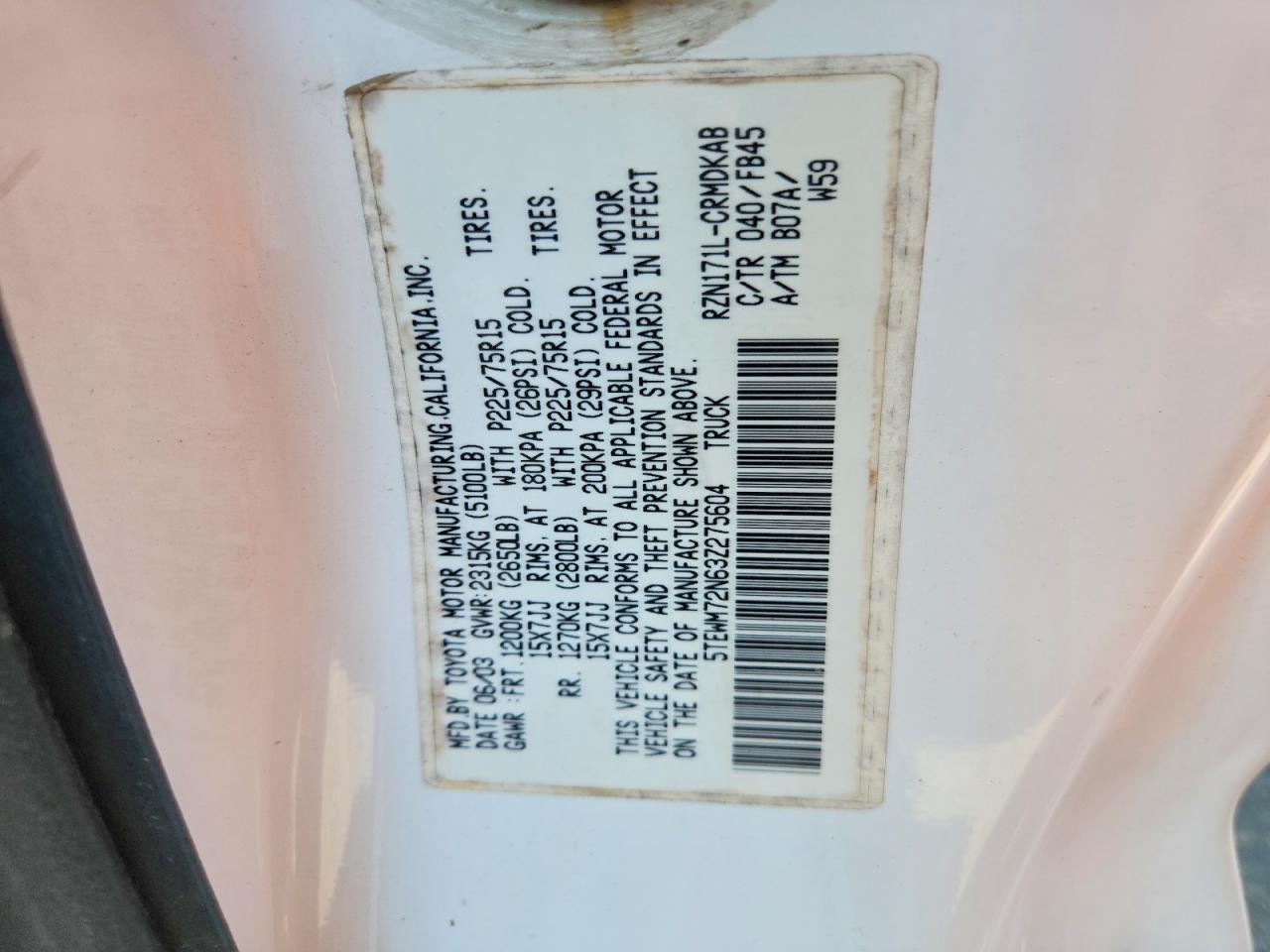 2003 Toyota Tacoma Base White vin: 5TEWM72N63Z275604