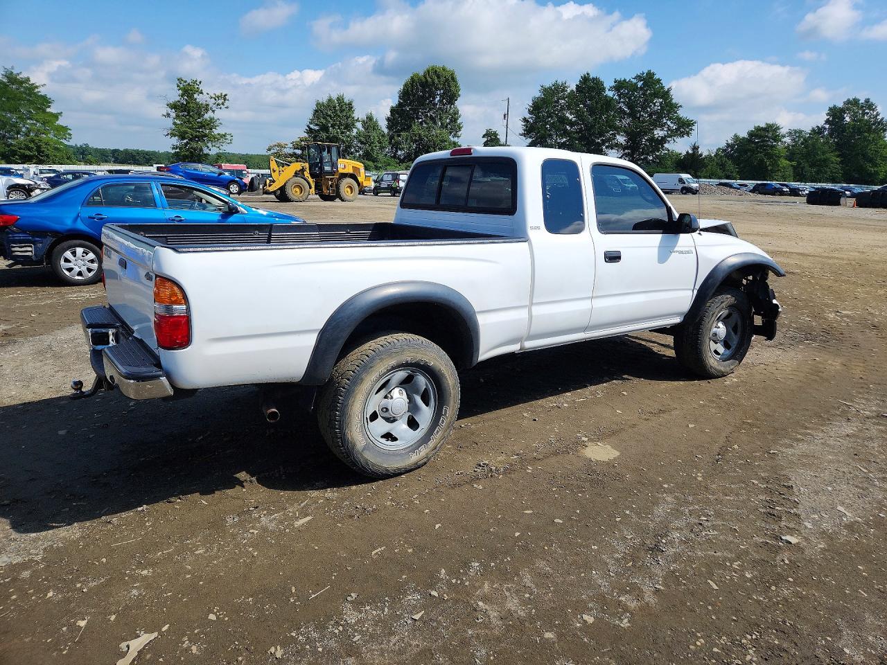 2003 Toyota Tacoma Base White vin: 5TEWM72N63Z275604