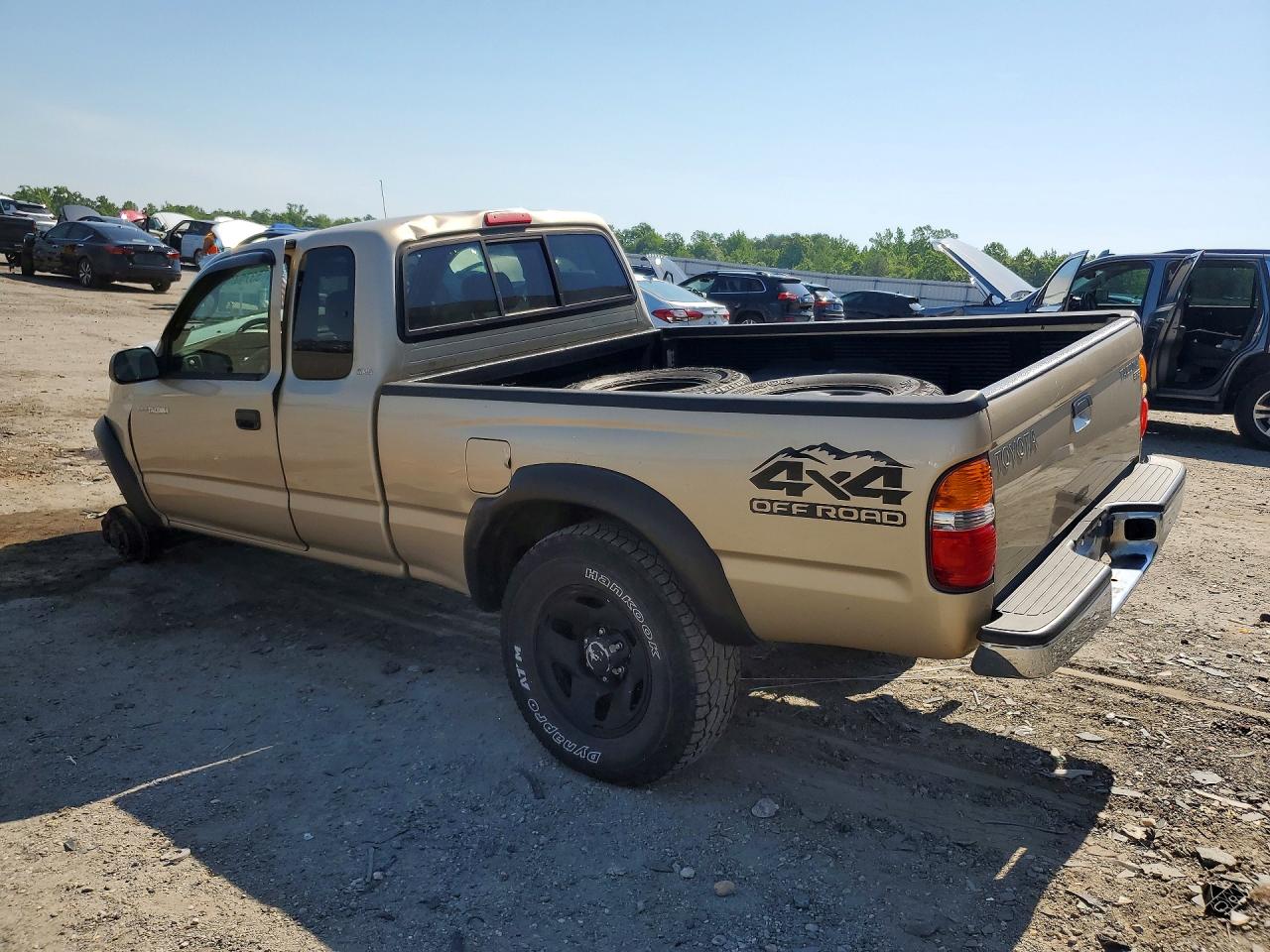 2004 Toyota Tacoma Xtracab Beige vin: 5TEWM72N64Z461113