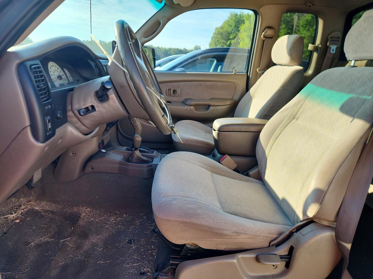 2001 Toyota Tacoma Base Black vin: 5TEWM72N71Z860396
