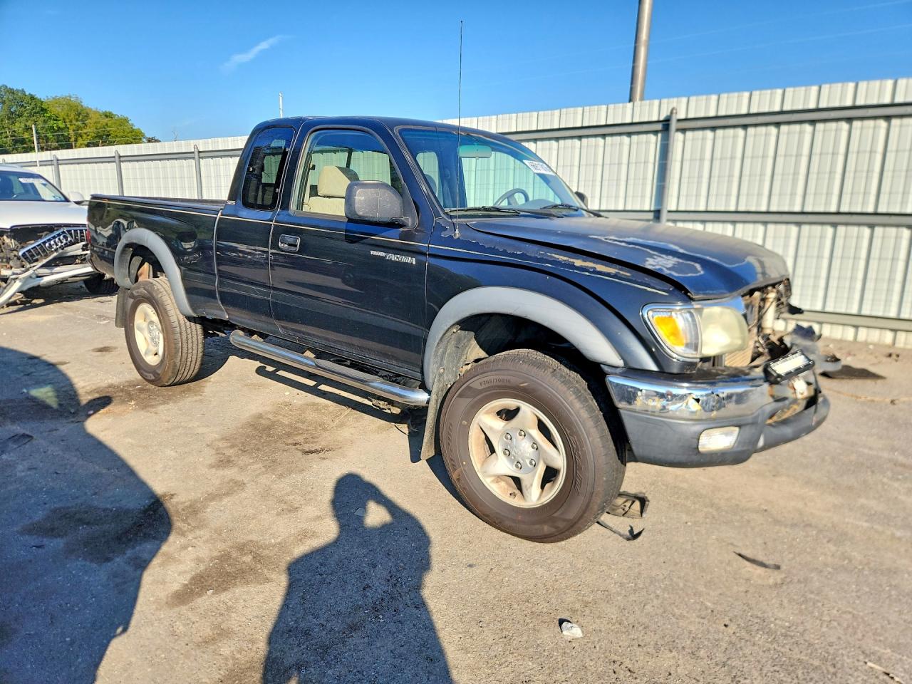 2001 Toyota Tacoma Base Black vin: 5TEWM72N71Z860396