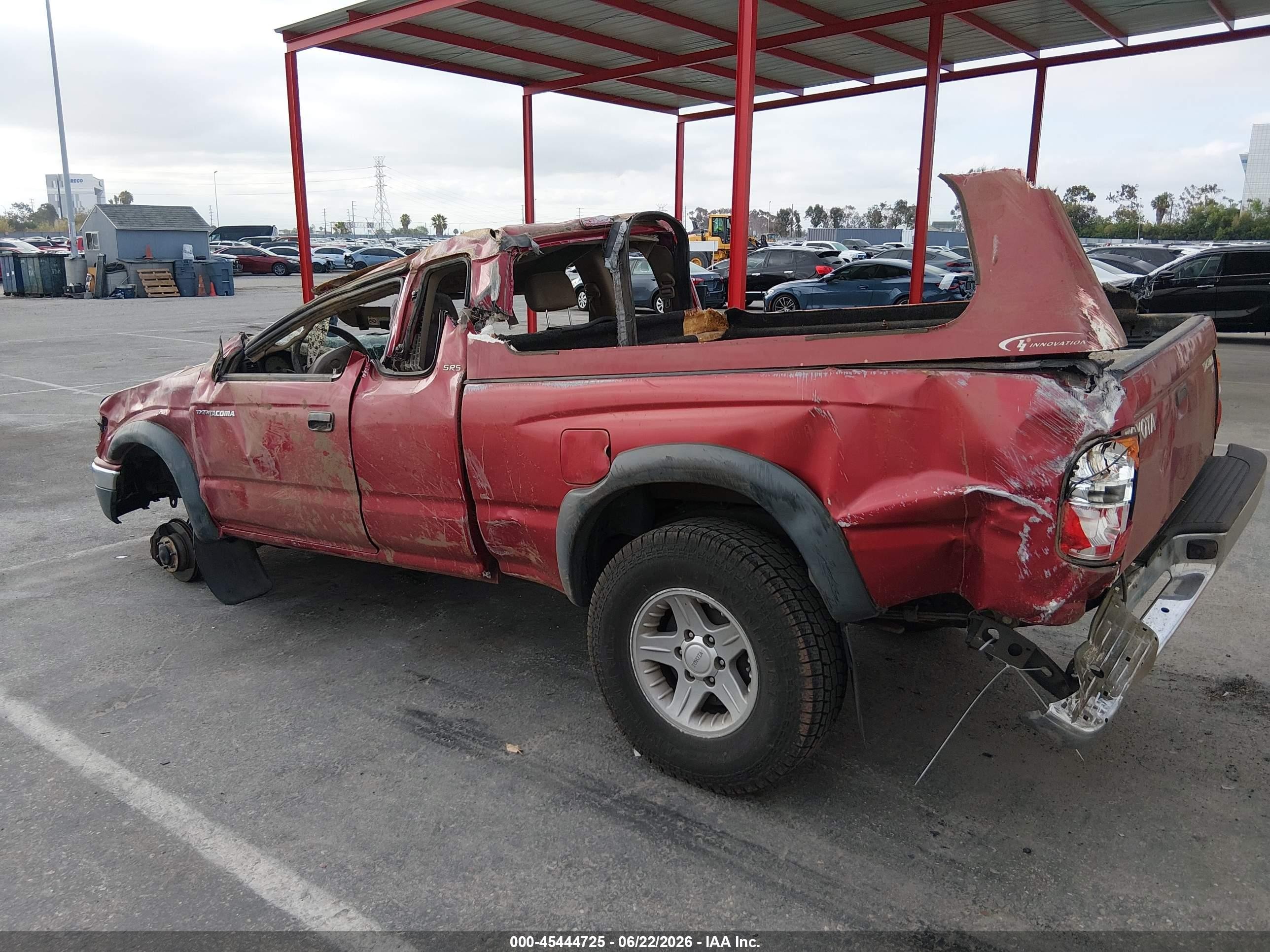 2004 Toyota Tacoma   Красный vin: 5TEWM72N74Z372084