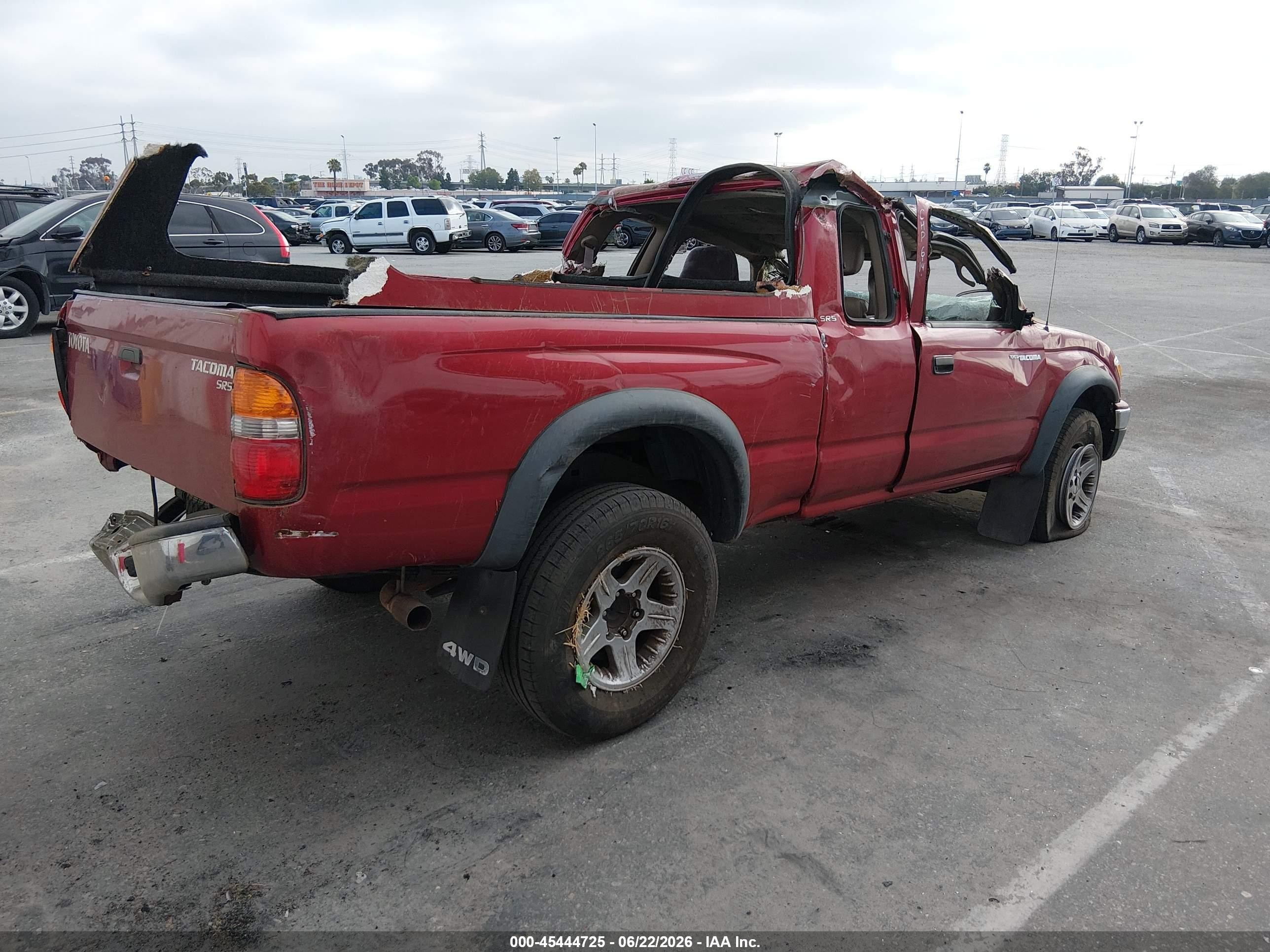 2004 Toyota Tacoma   Красный vin: 5TEWM72N74Z372084