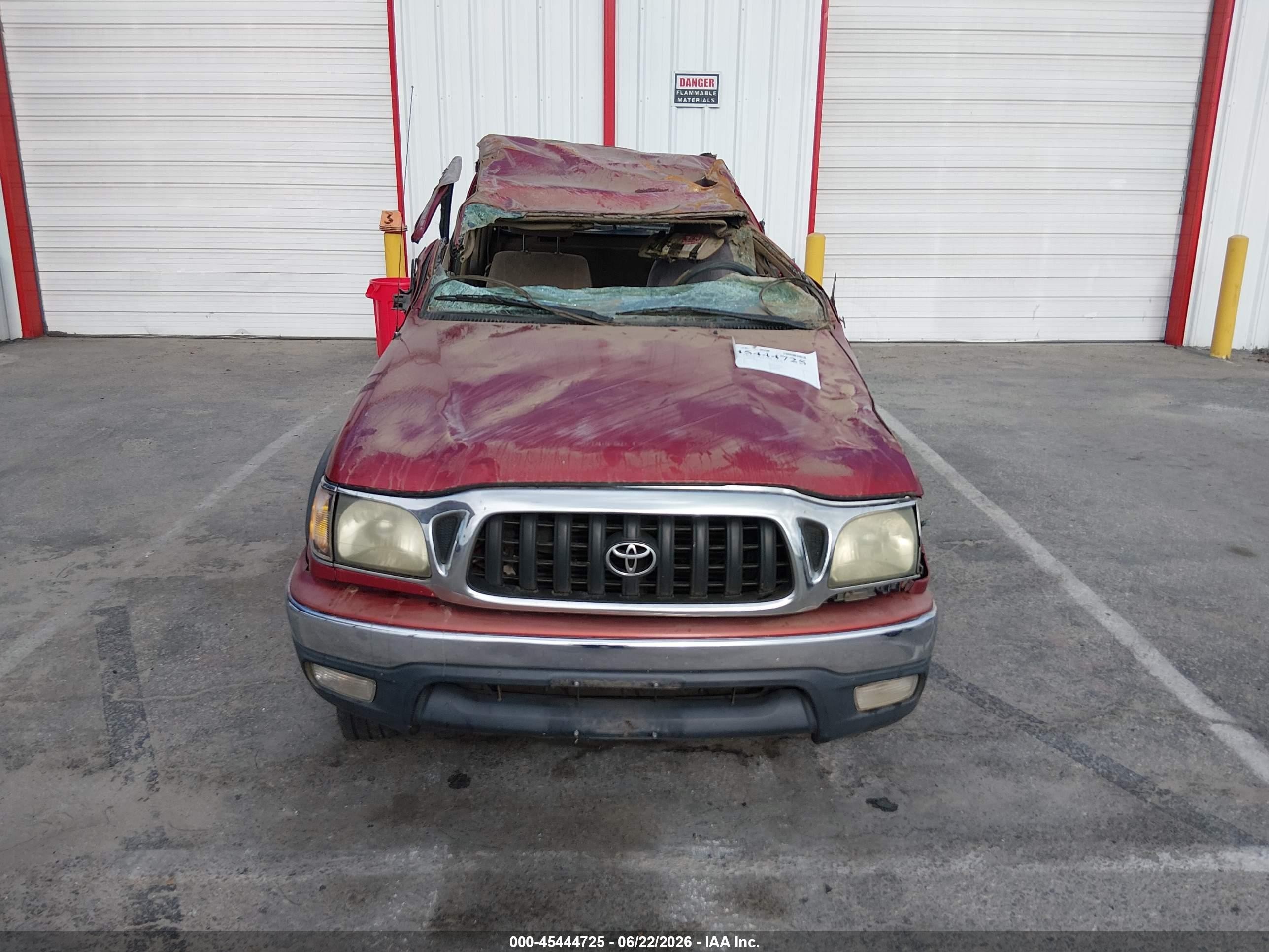 2004 Toyota Tacoma   Красный vin: 5TEWM72N74Z372084