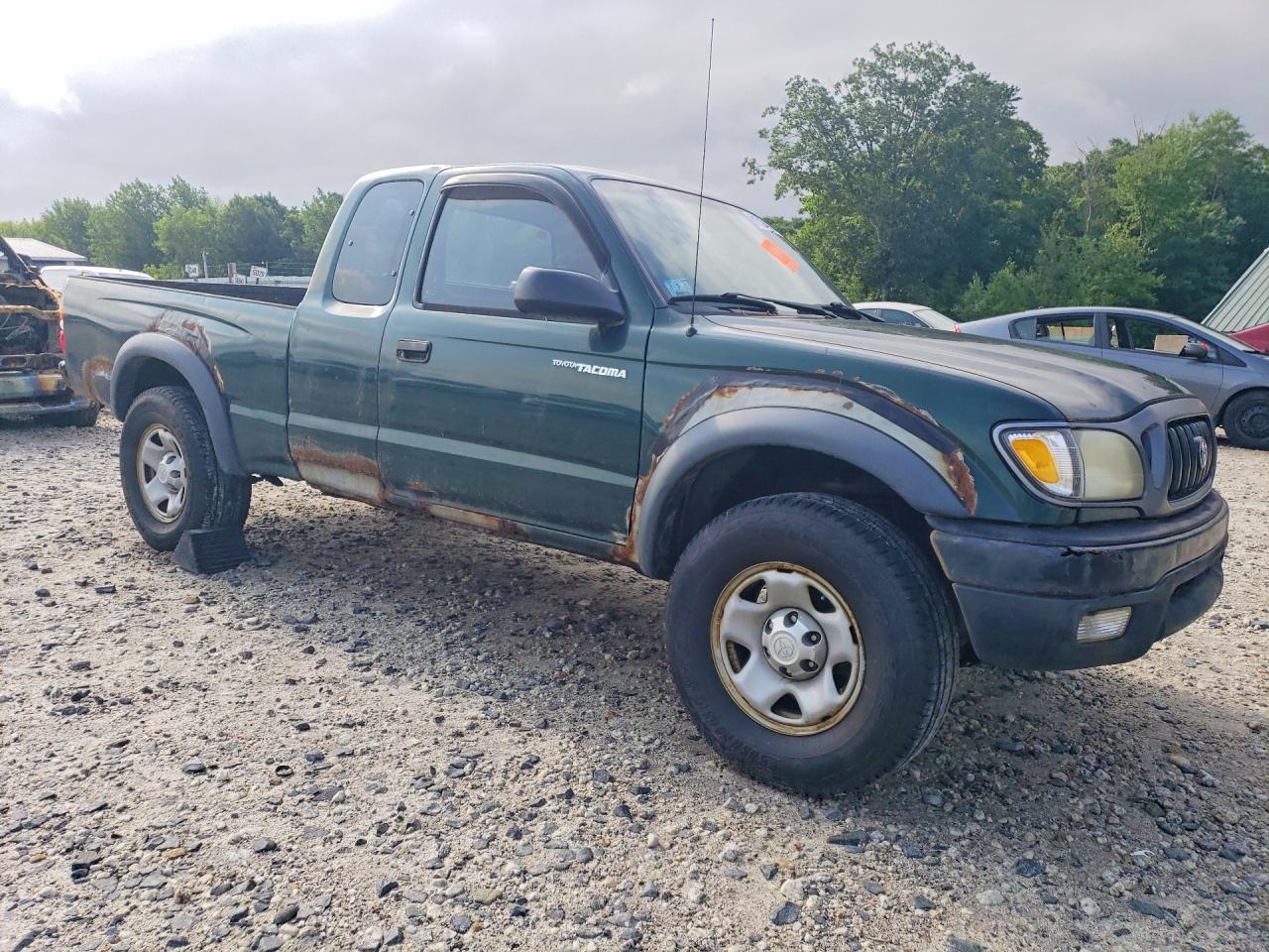 2001 Toyota Tacoma Base Green vin: 5TEWM72N81Z834809