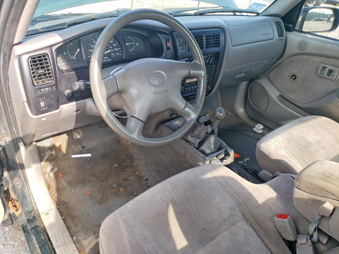 2001 Toyota Tacoma Base Green vin: 5TEWM72N81Z834809