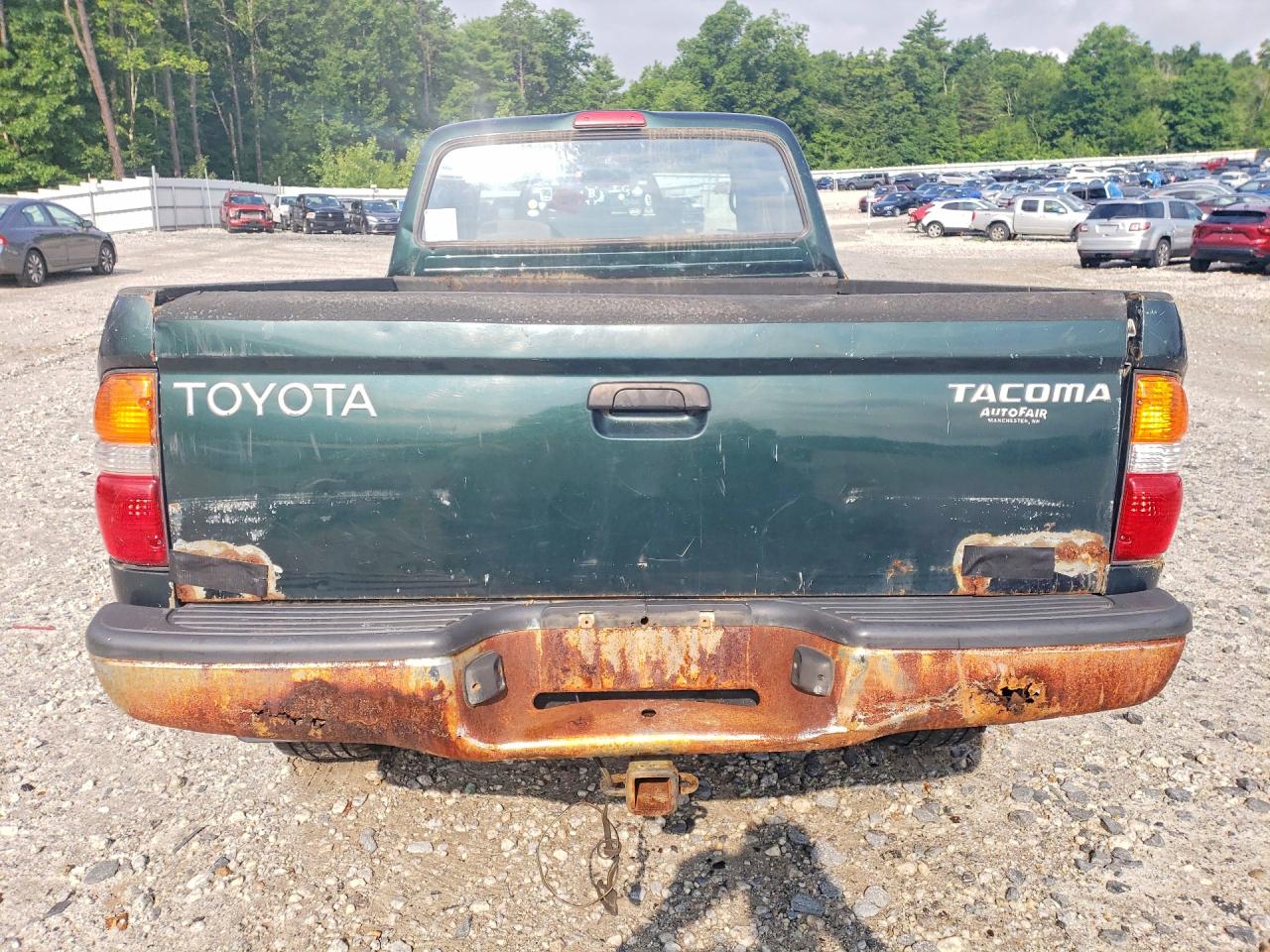 2001 Toyota Tacoma Base Green vin: 5TEWM72N81Z834809