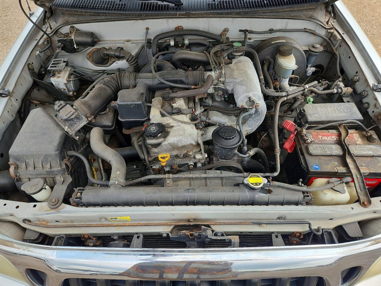 2003 Toyota Tacoma Base Silver vin: 5TEWM72N83Z150331