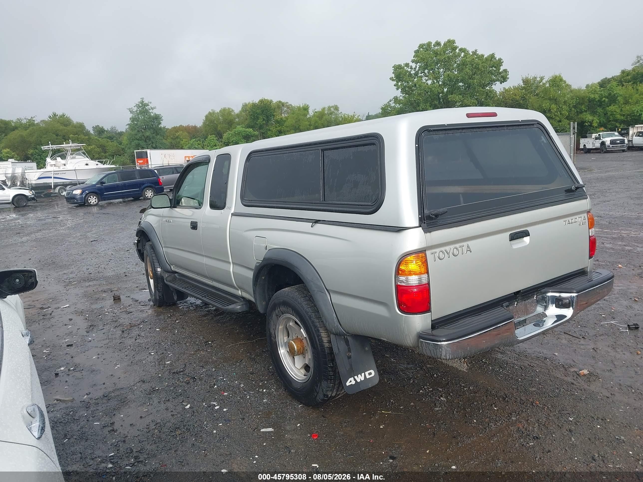 2004 Toyota Tacoma   Gold vin: 5TEWM72N84Z439131