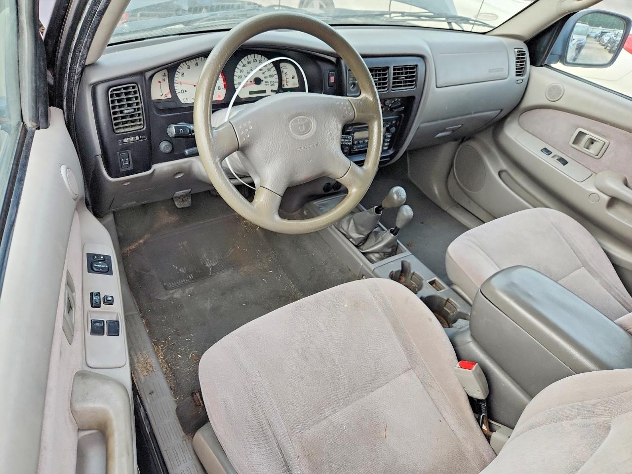 2001 Toyota Tacoma Xtracab Charcoal vin: 5TEWM72N91Z868290