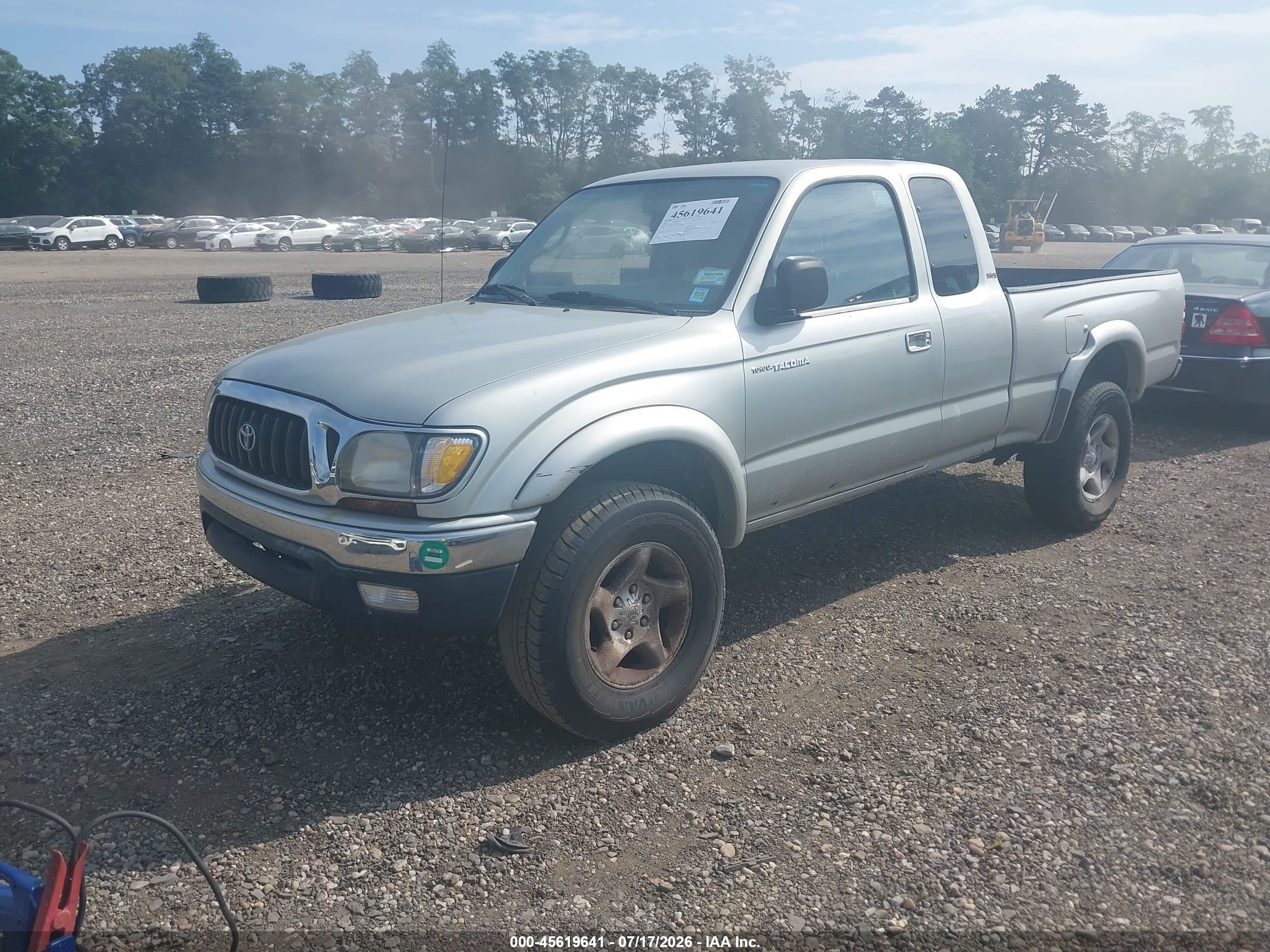 2001 Toyota Tacoma   Silver vin: 5TEWM72NX1Z764973