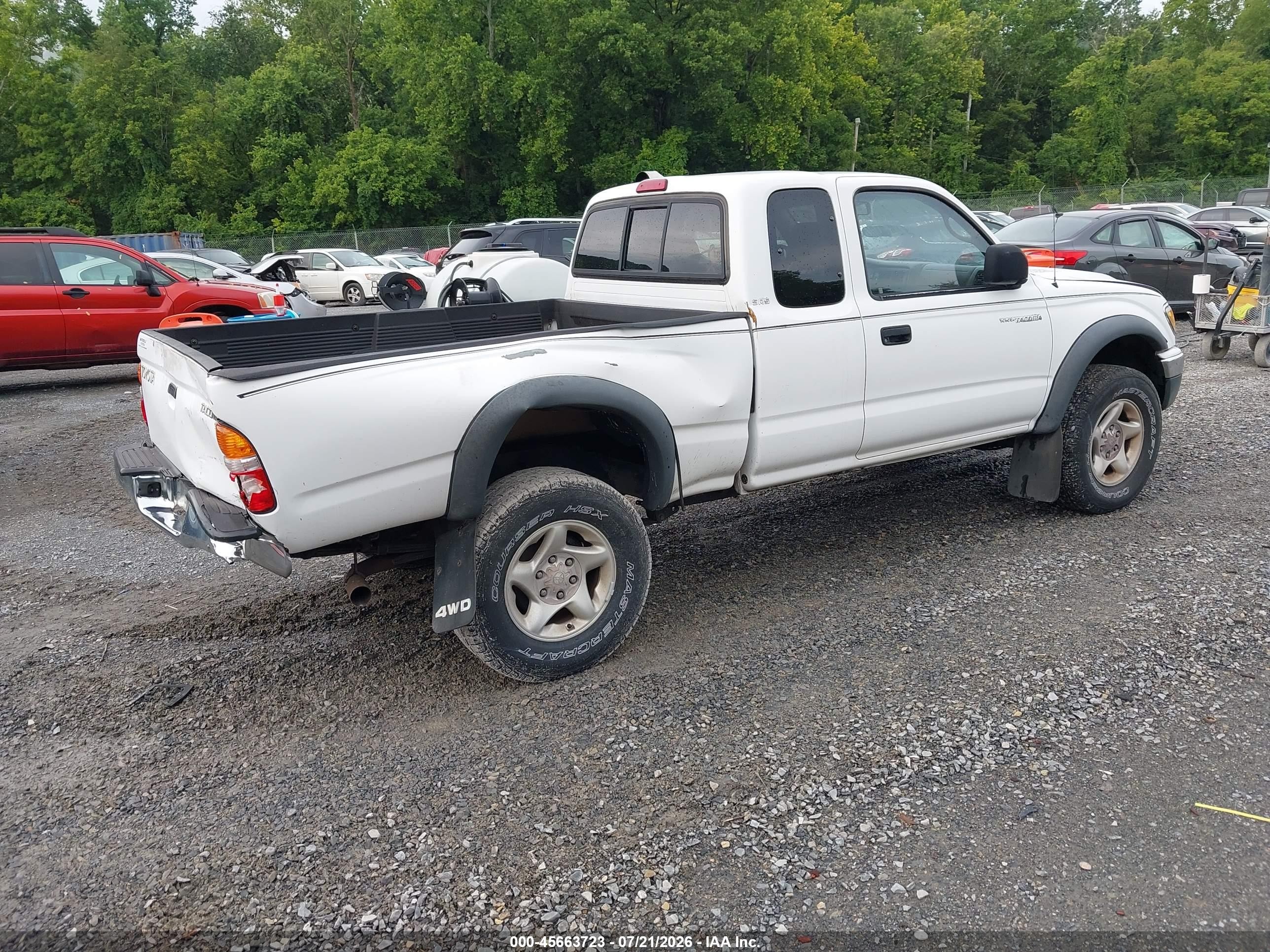 2001 Toyota Tacoma   White vin: 5TEWM72NX1Z772202