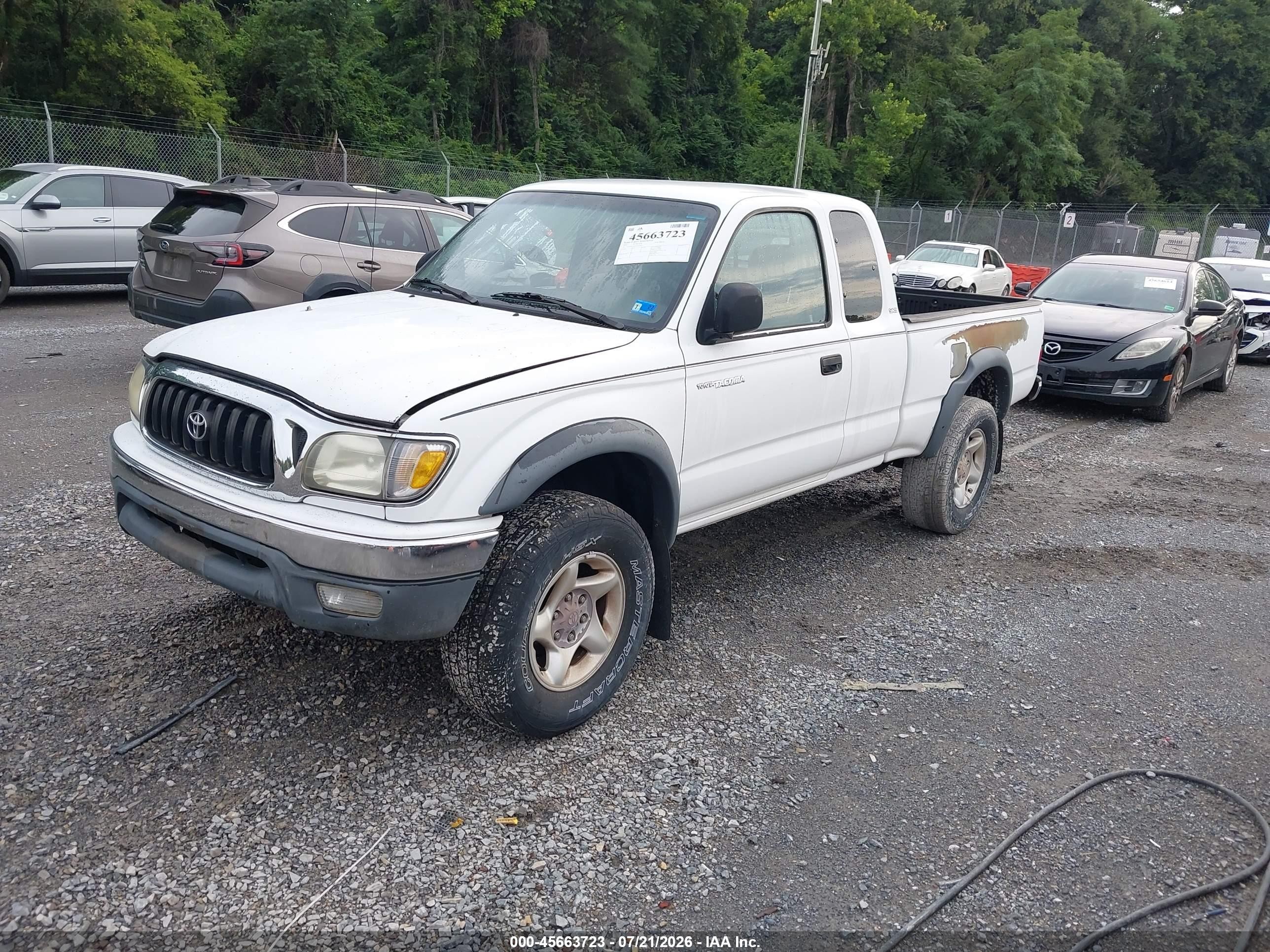 2001 Toyota Tacoma   White vin: 5TEWM72NX1Z772202