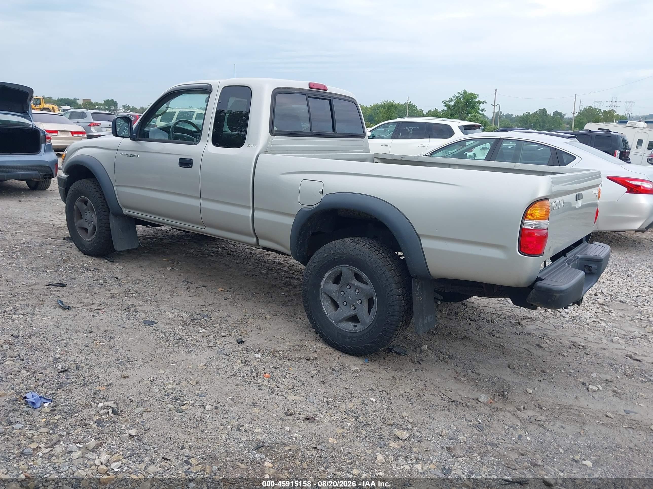 2002 Toyota Tacoma   Серебряный vin: 5TEWM72NX2Z111464
