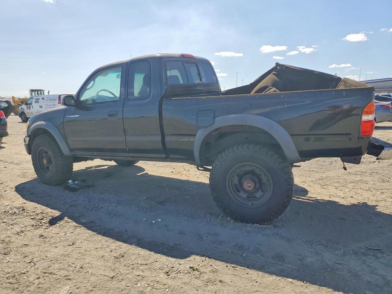 2002 Toyota Tacoma Base Black vin: 5TEWM72NX2Z139362