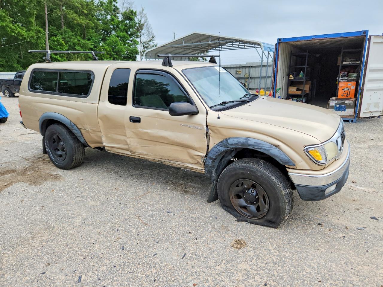 2002 Toyota Tacoma Xtracab Cream vin: 5TEWM72NX2Z888274