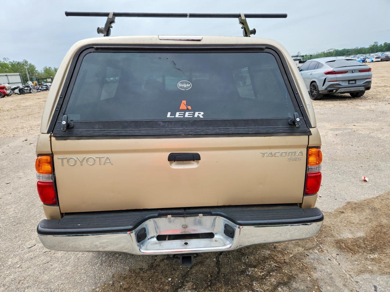 2002 Toyota Tacoma Xtracab Cream vin: 5TEWM72NX2Z888274
