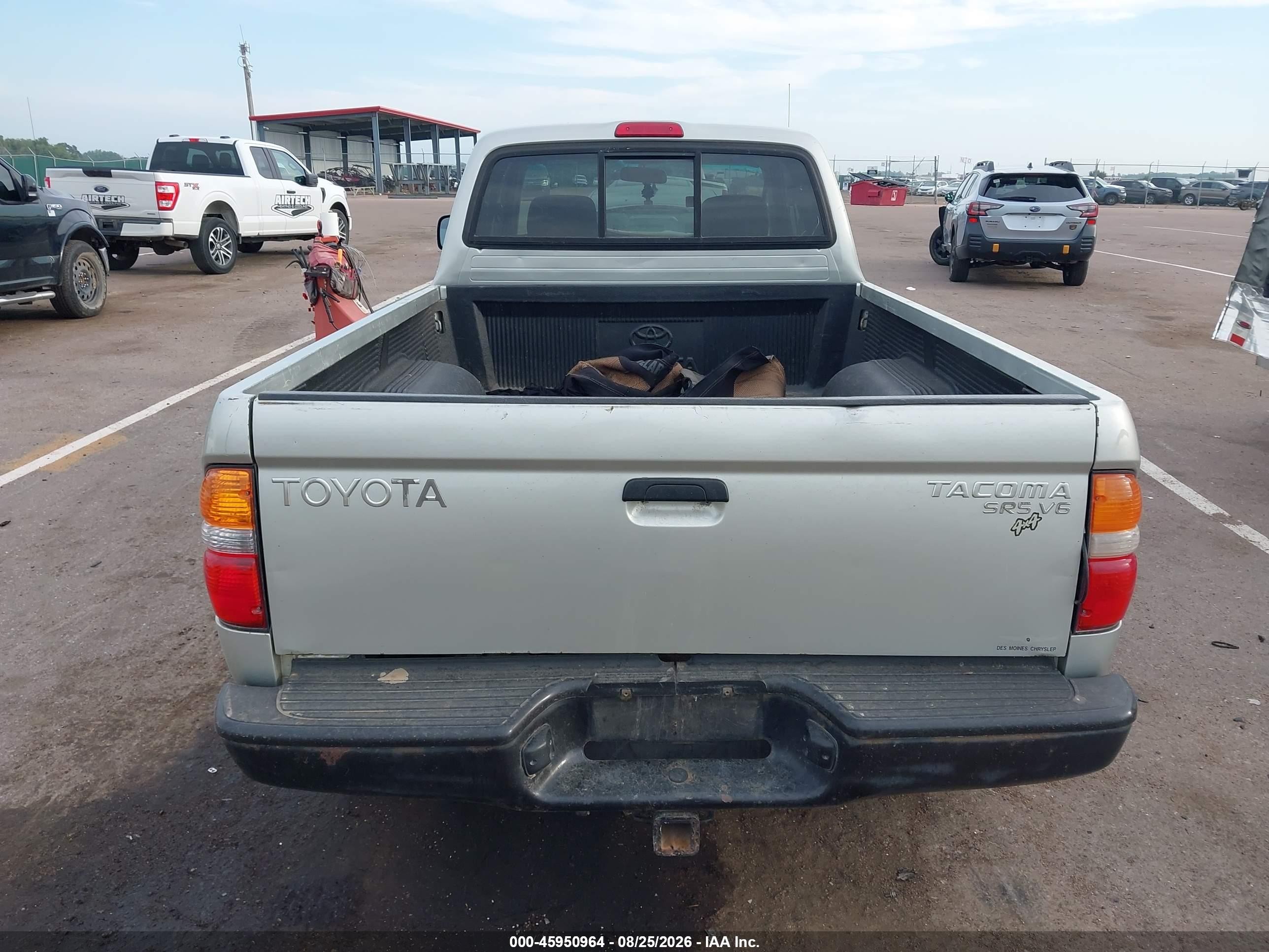 2001 Toyota Tacoma Base V6 Silver vin: 5TEWN72N01Z729629