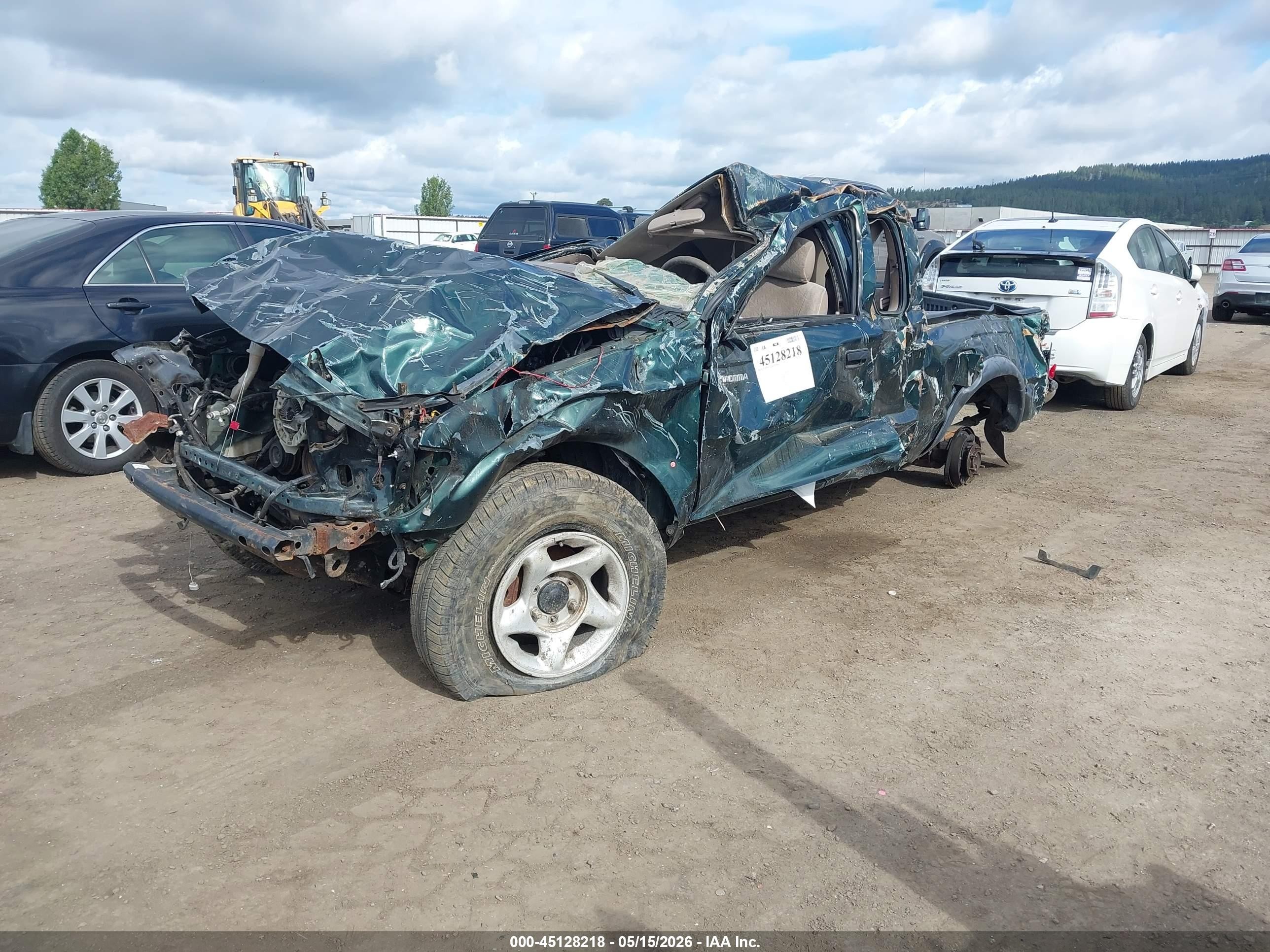 2001 Toyota Tacoma Base V6 Green vin: 5TEWN72N01Z869759