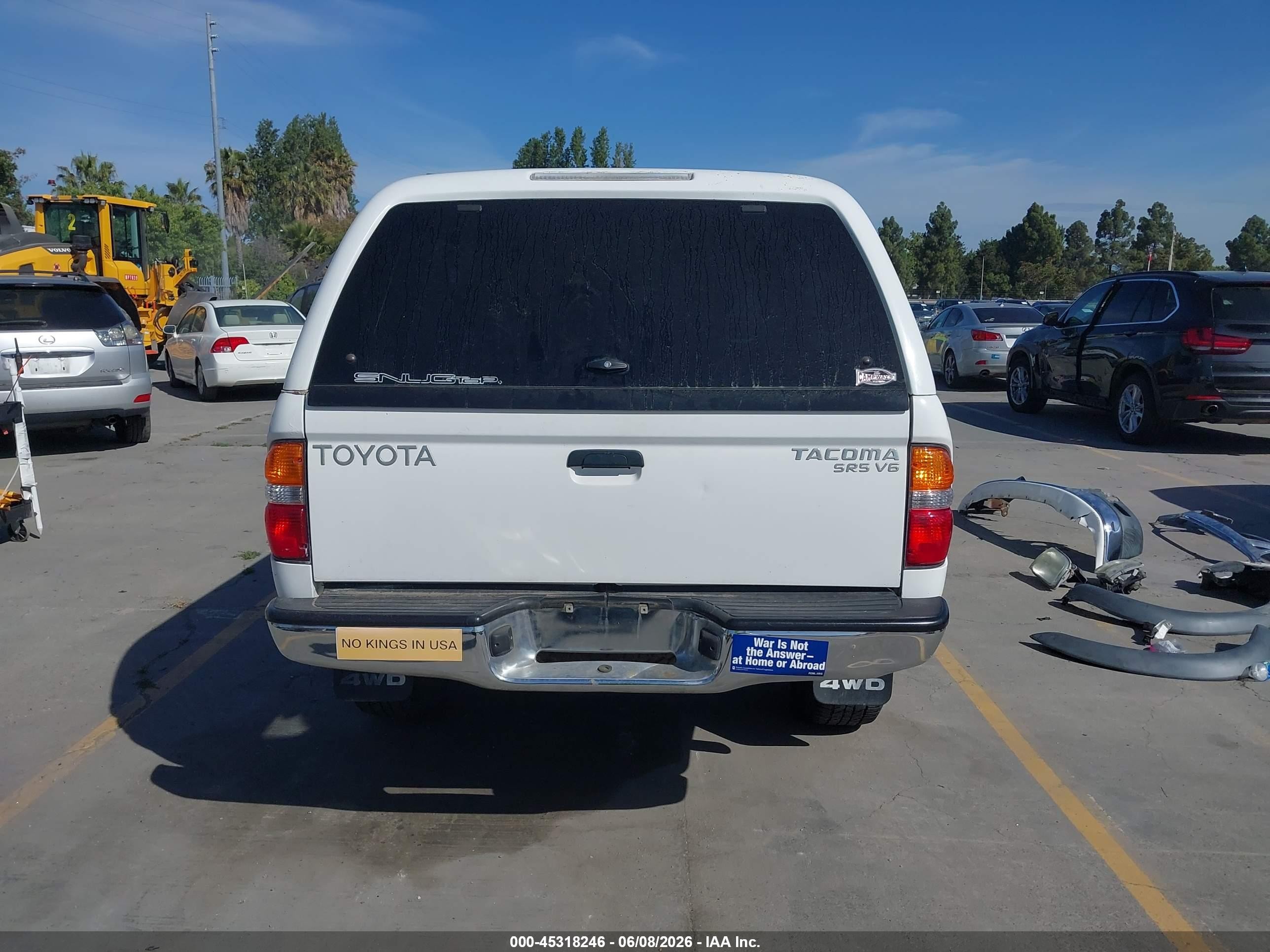 2002 Toyota Tacoma Base V6 White vin: 5TEWN72N02Z084546